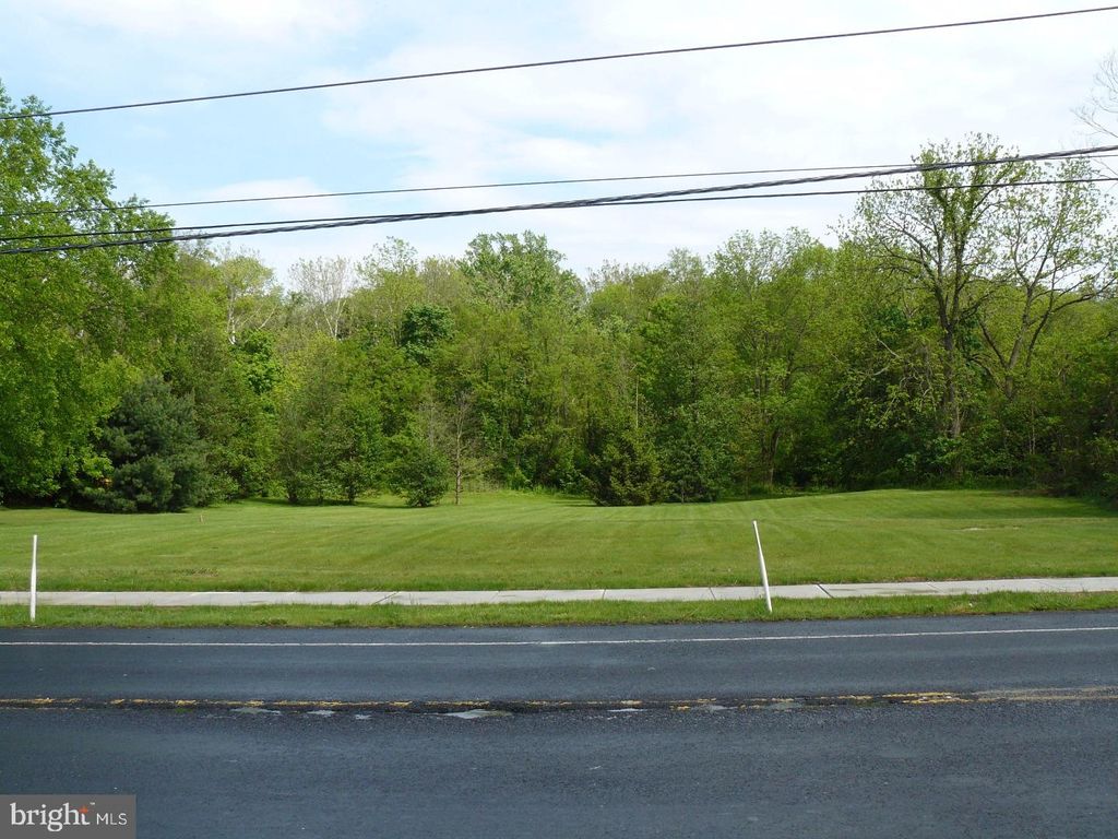 Photo of 40 E Butler Avenue, CHALFONT, PA 18914 (MLS # 1000239785)