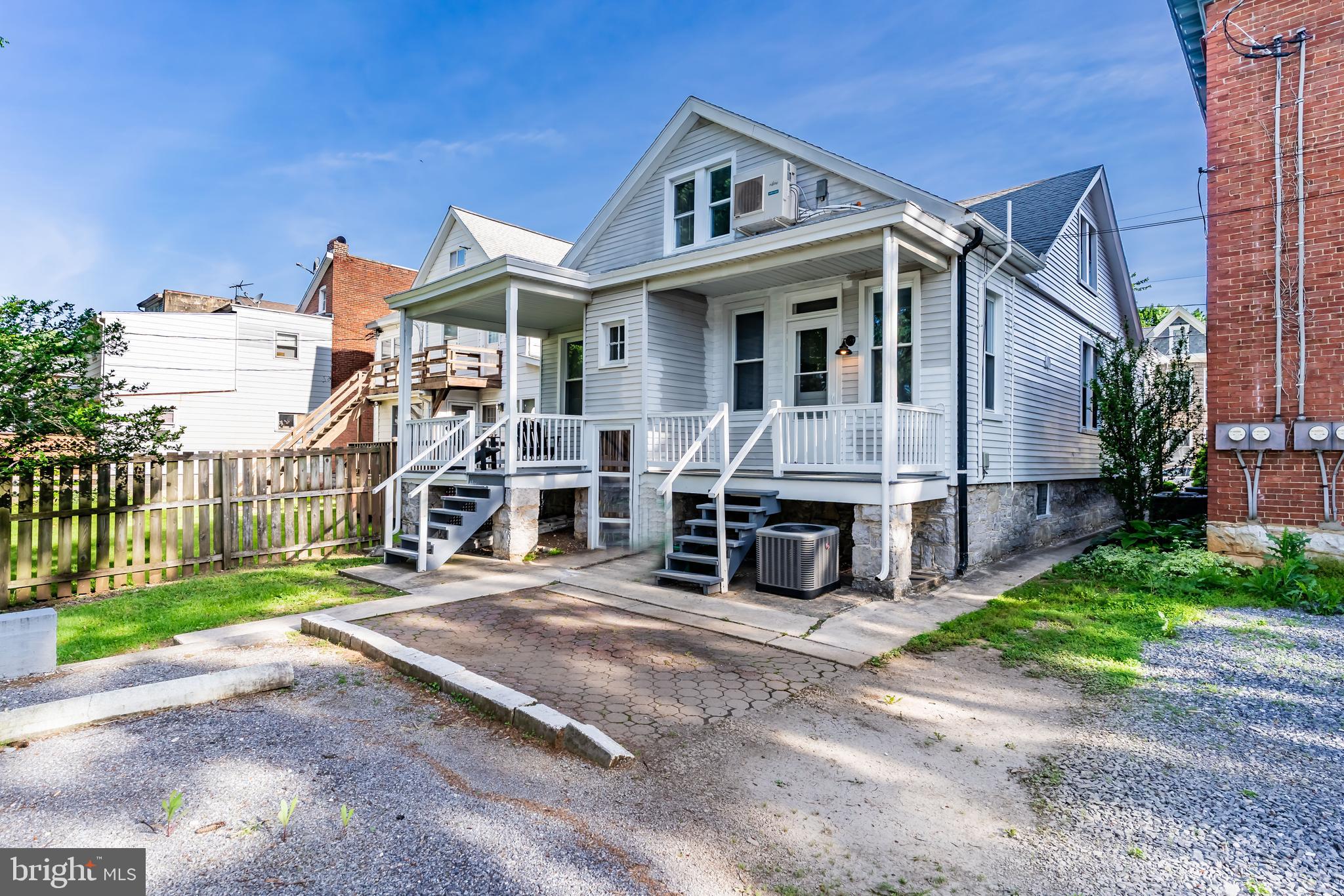 222 W POMFRET STREET