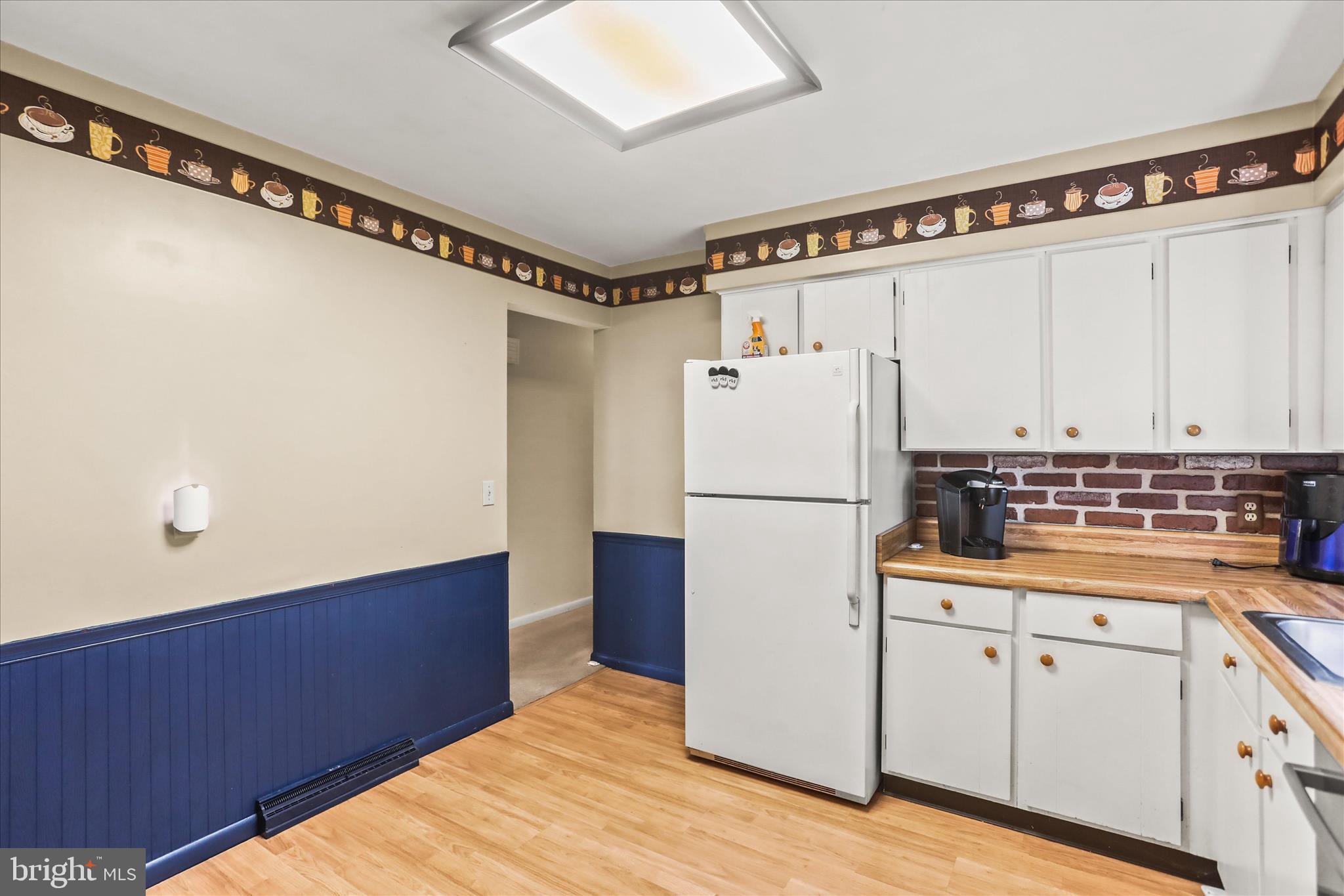 HOMELAND GARDENS - Residential
