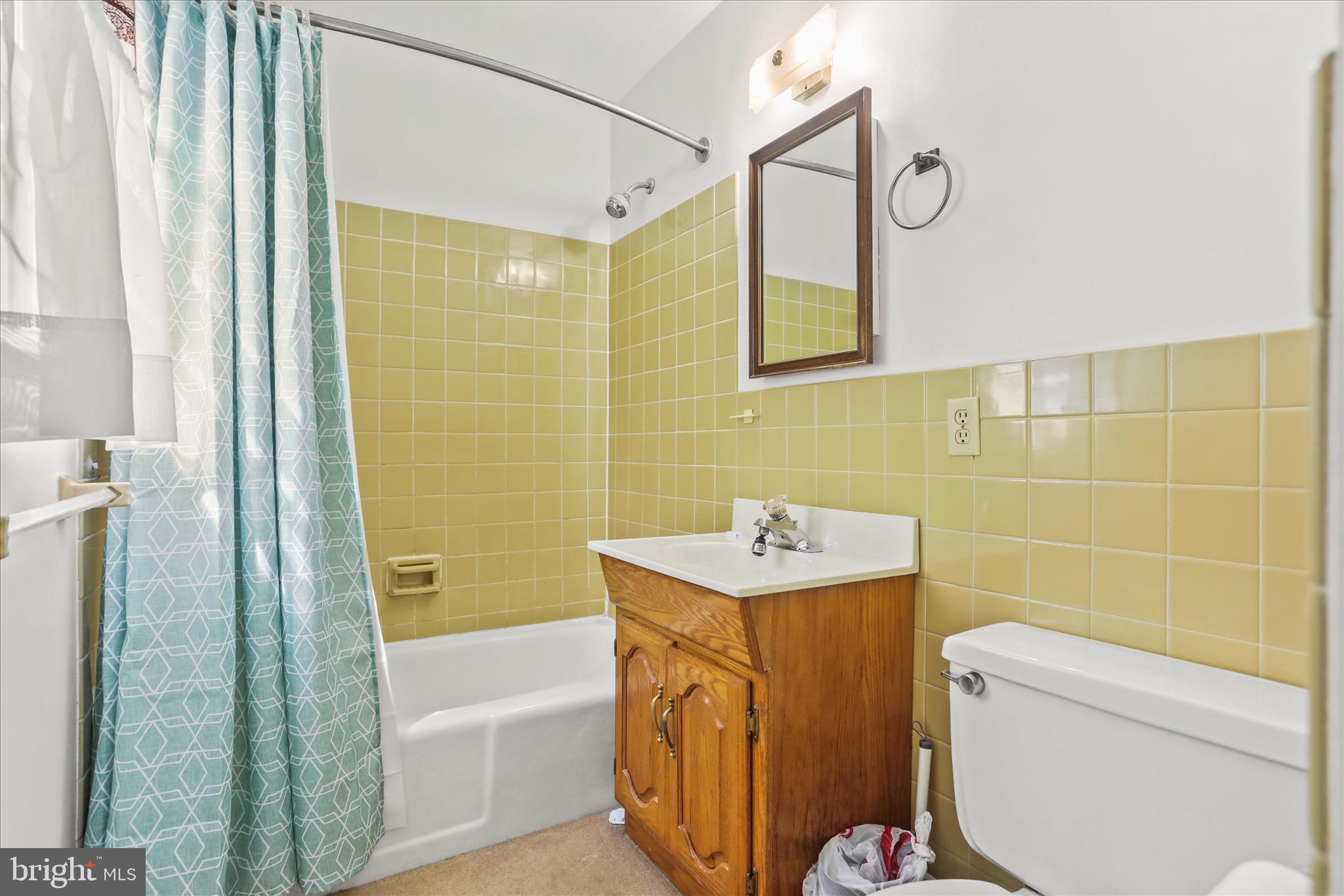 HOMELAND GARDENS - Residential