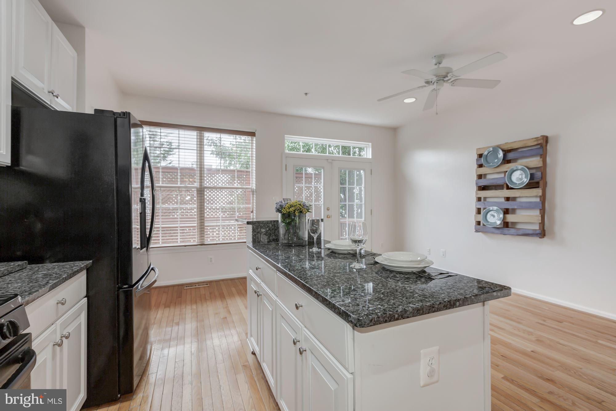 CAMERON STATION - Residential