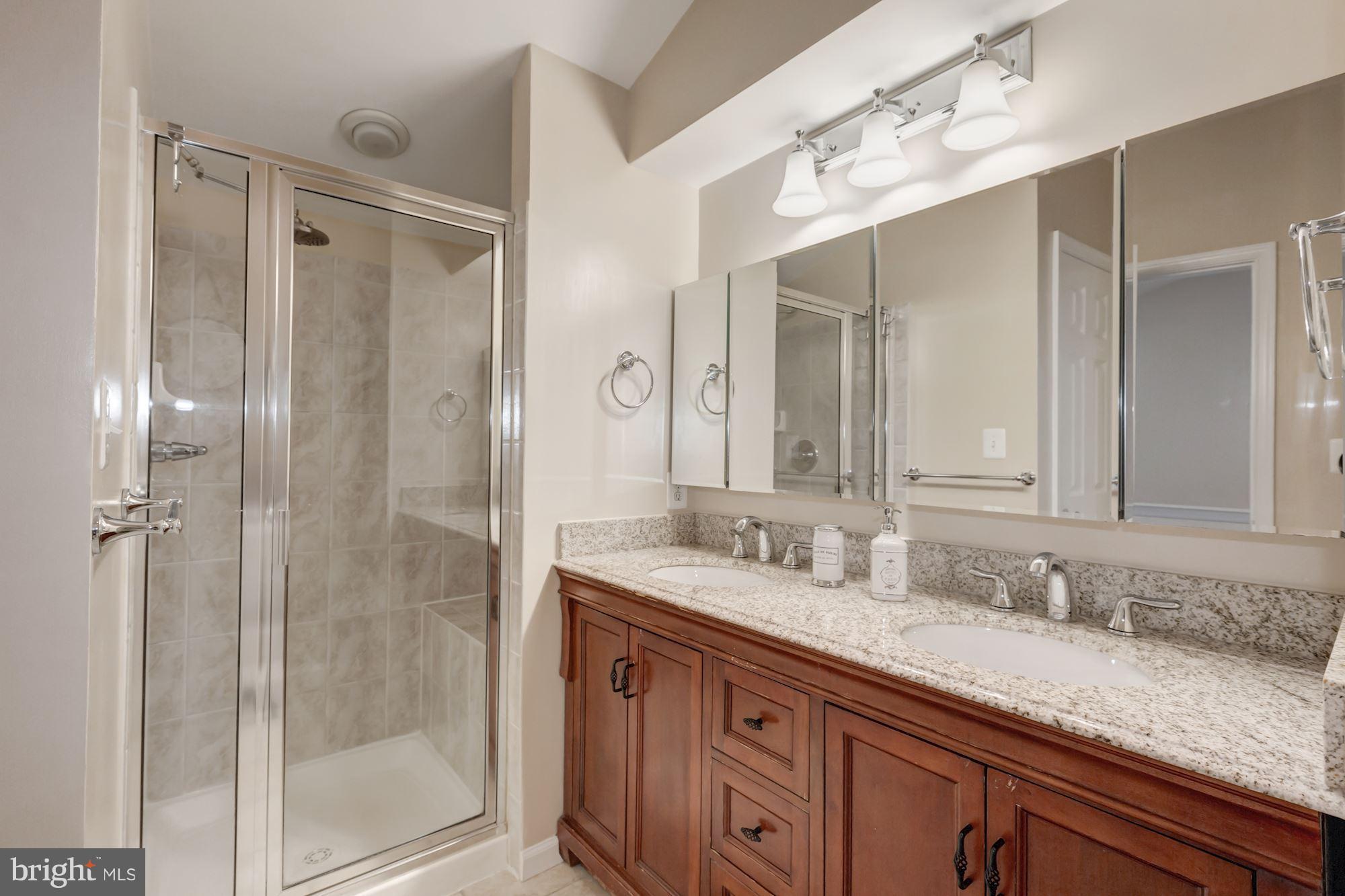 CAMERON STATION - Residential