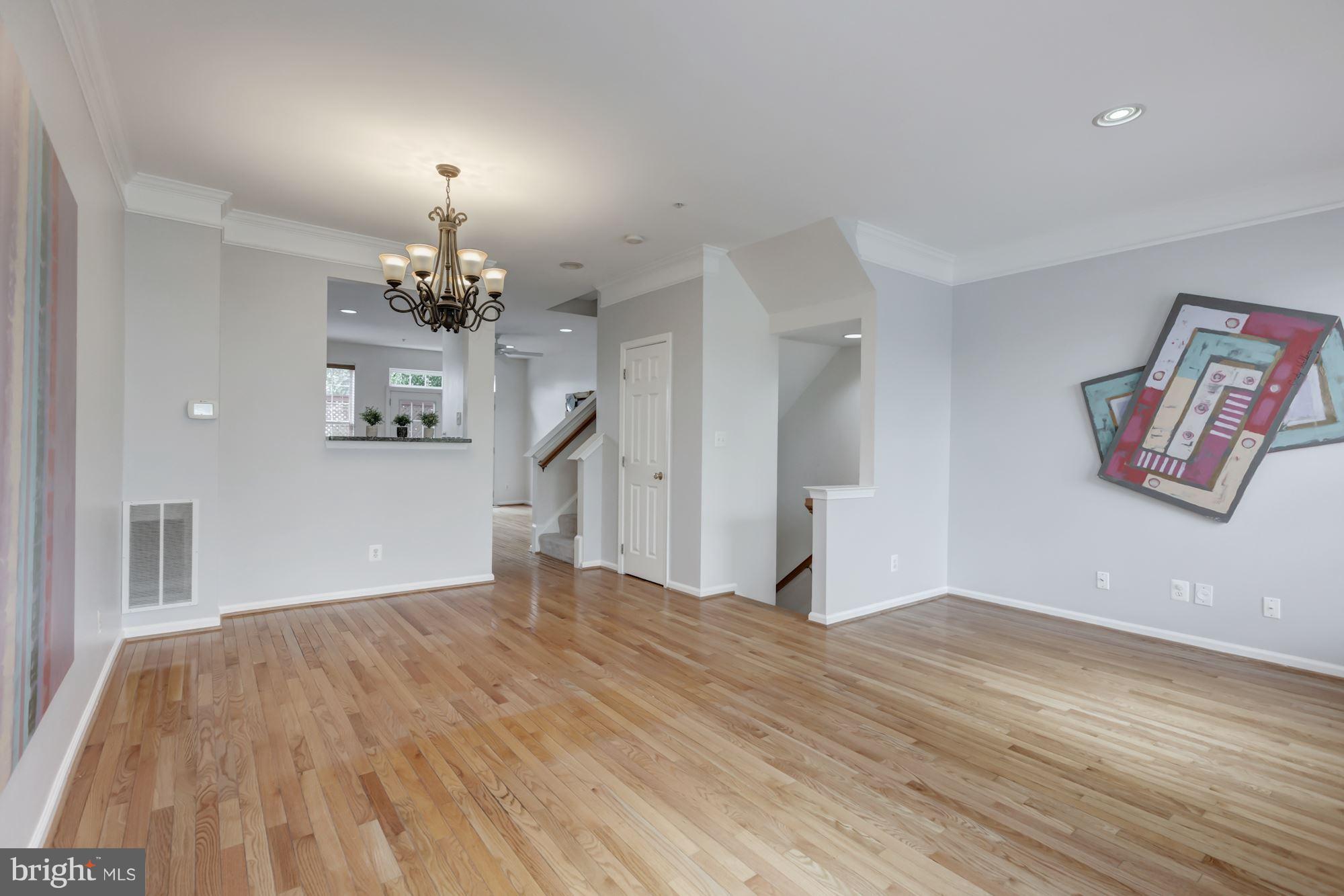 CAMERON STATION - Residential