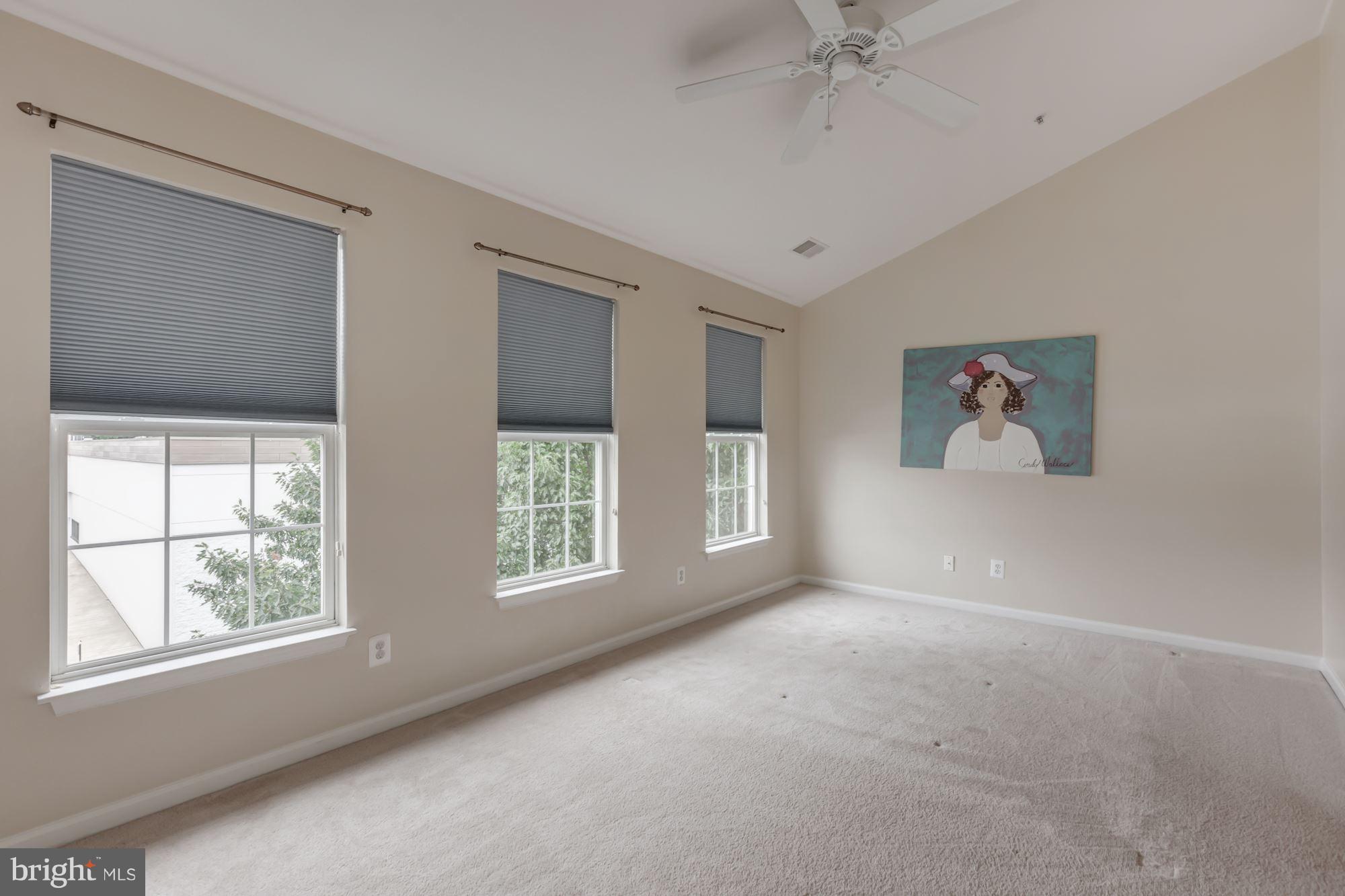 CAMERON STATION - Residential