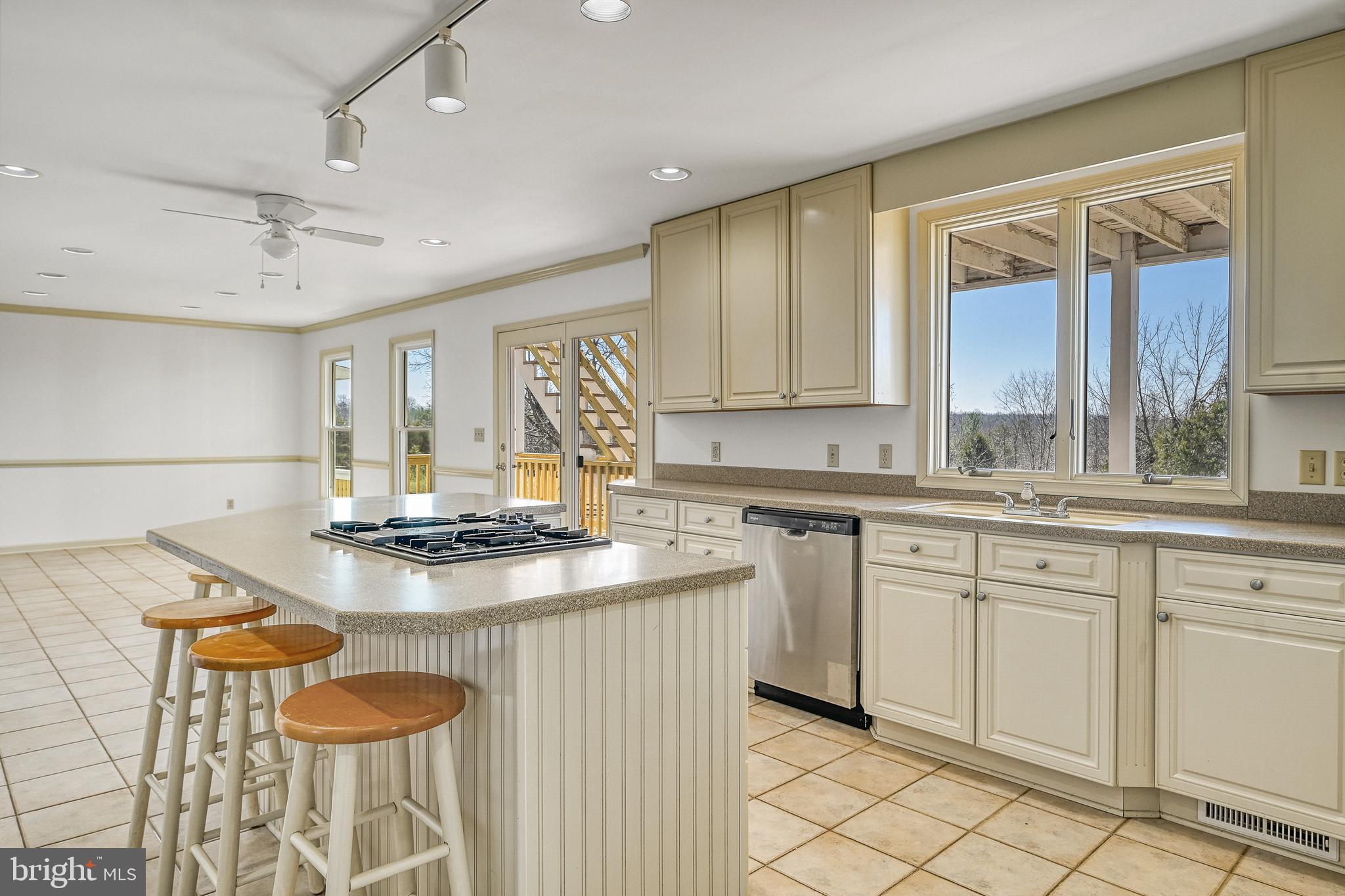 GREENSPRINGS - Residential