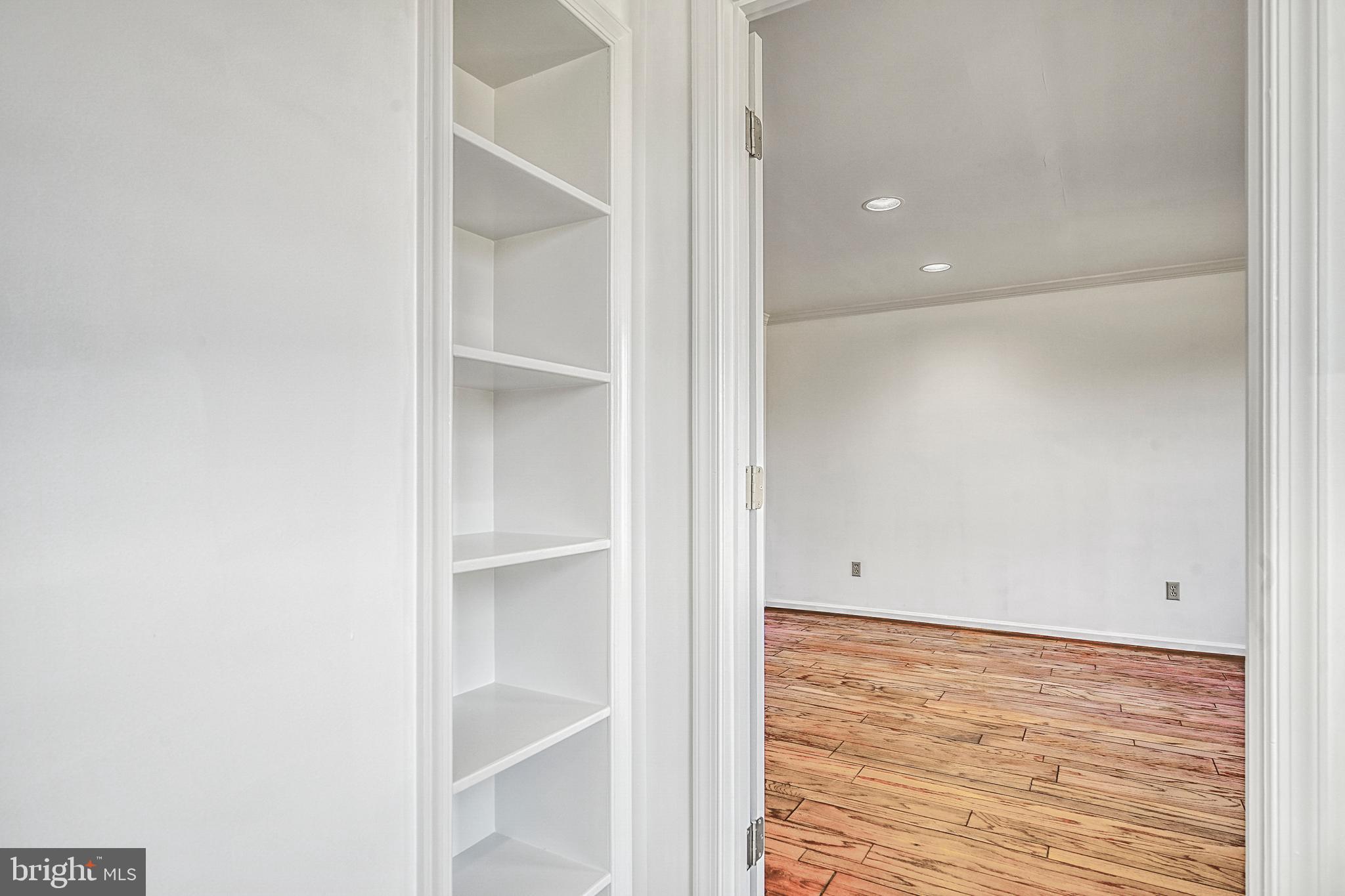 GREENSPRINGS - Residential