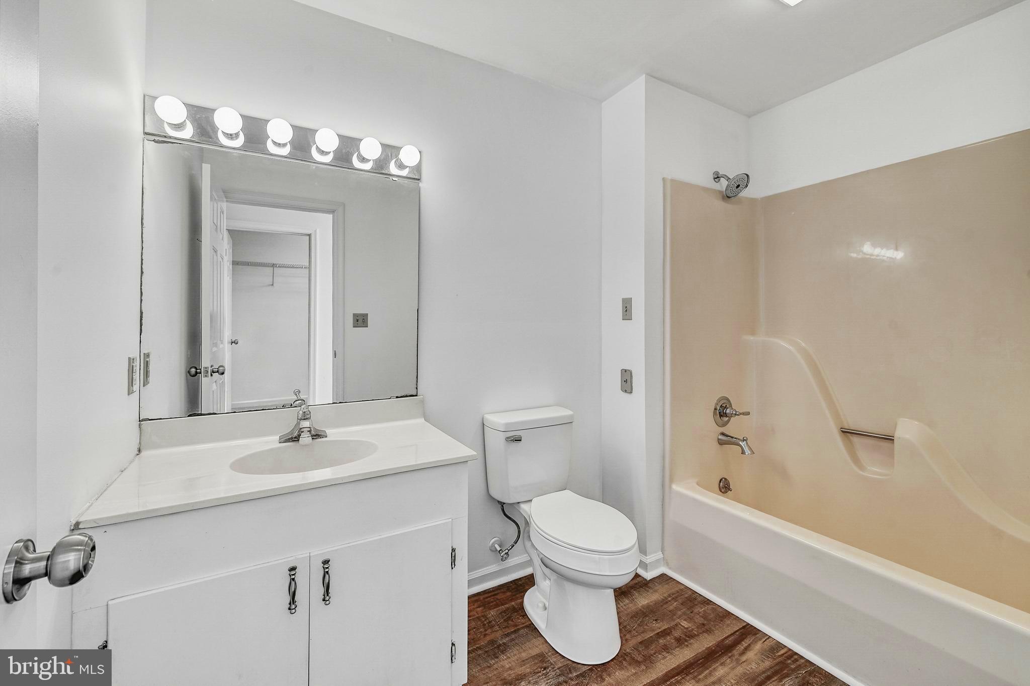 GREENSPRINGS - Residential