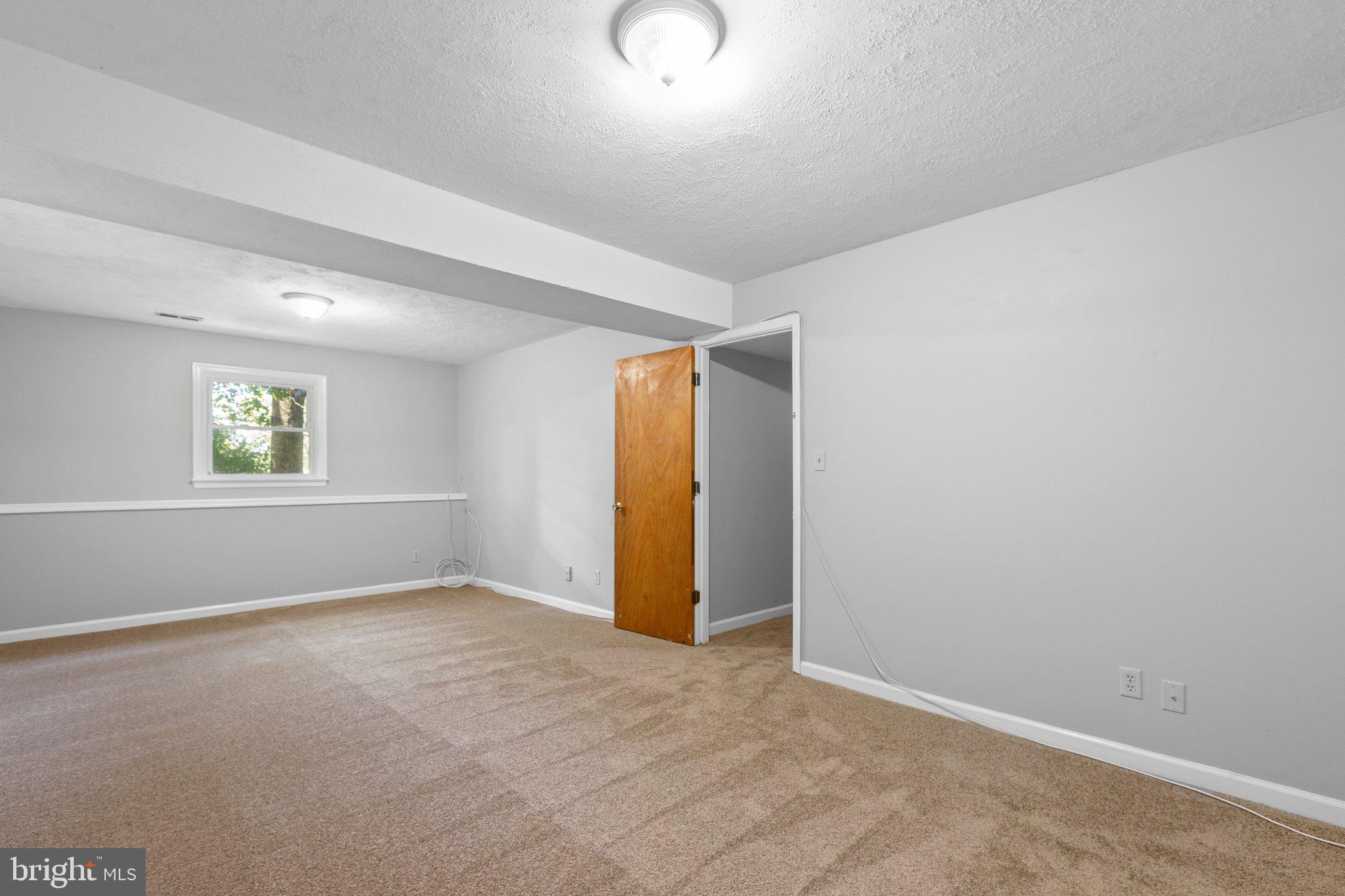 PLANTATION FOREST - Residential Lease