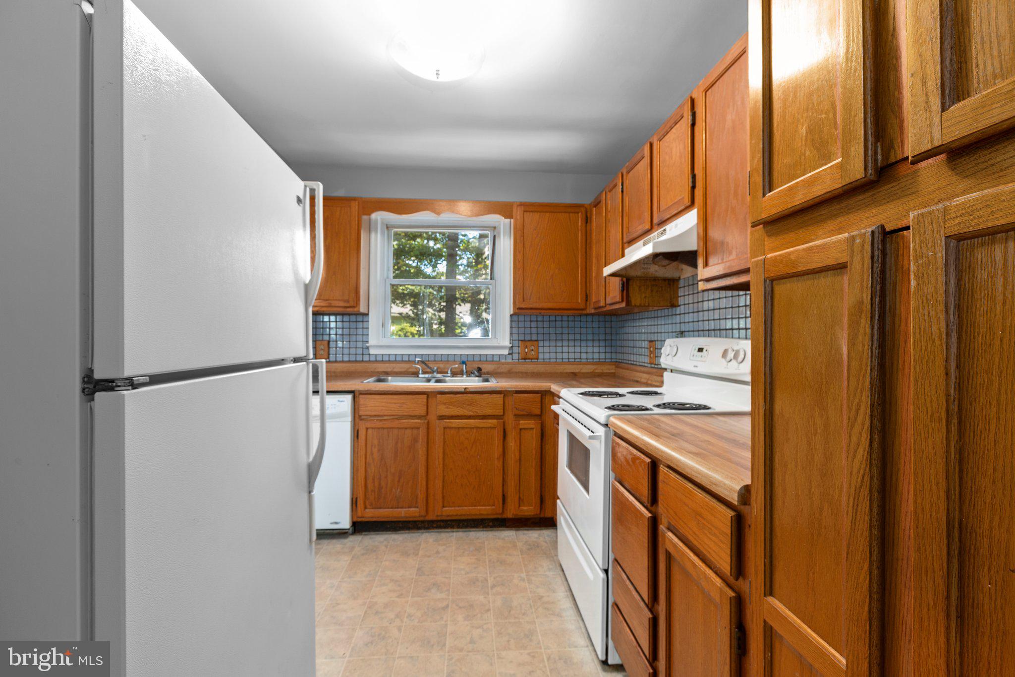 PLANTATION FOREST - Residential Lease