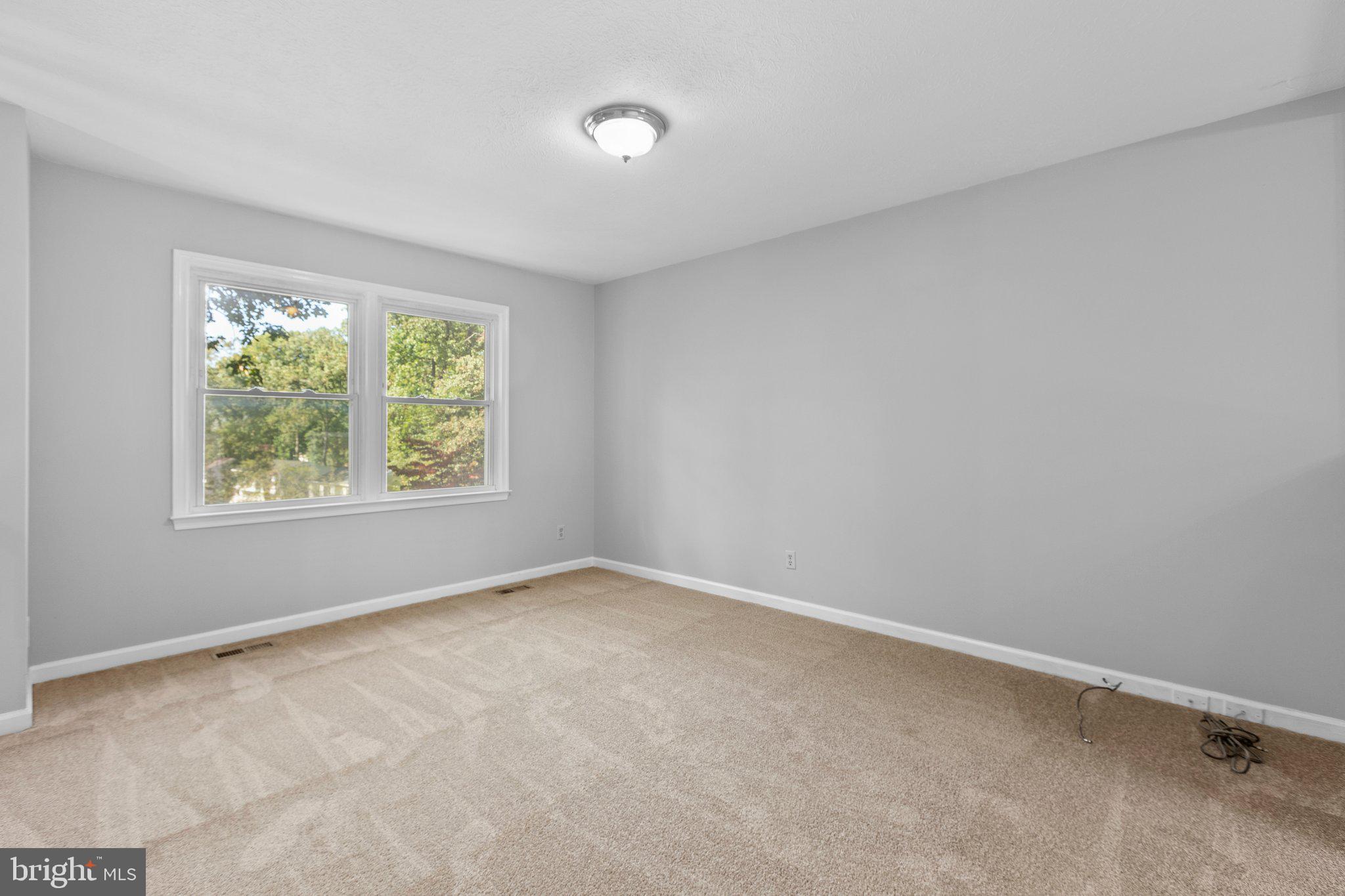 PLANTATION FOREST - Residential Lease