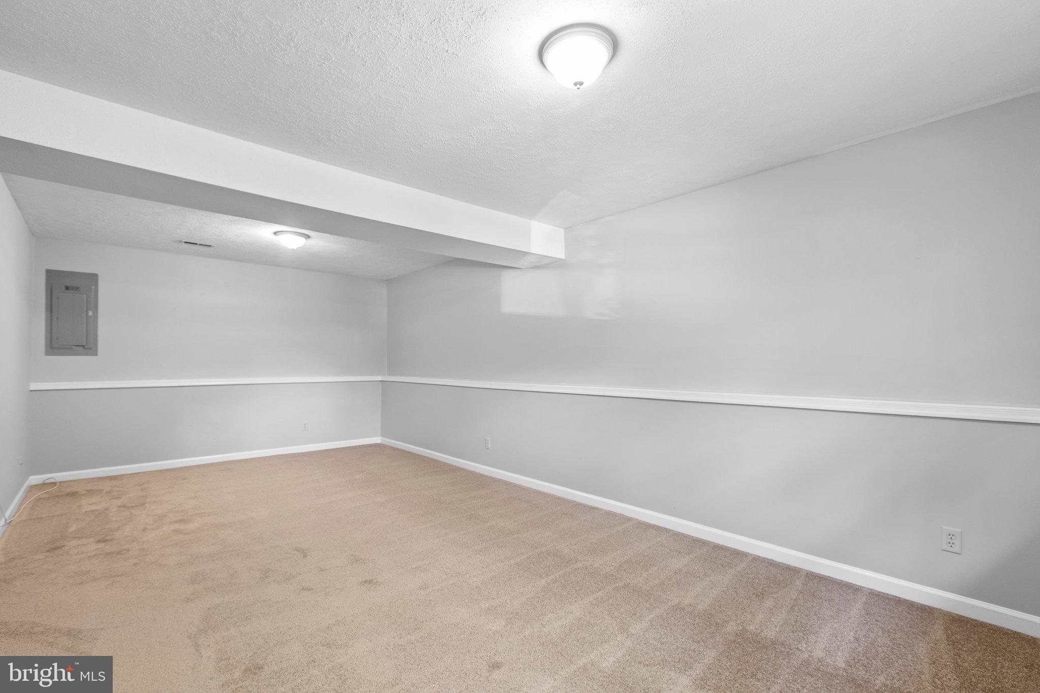 PLANTATION FOREST - Residential Lease