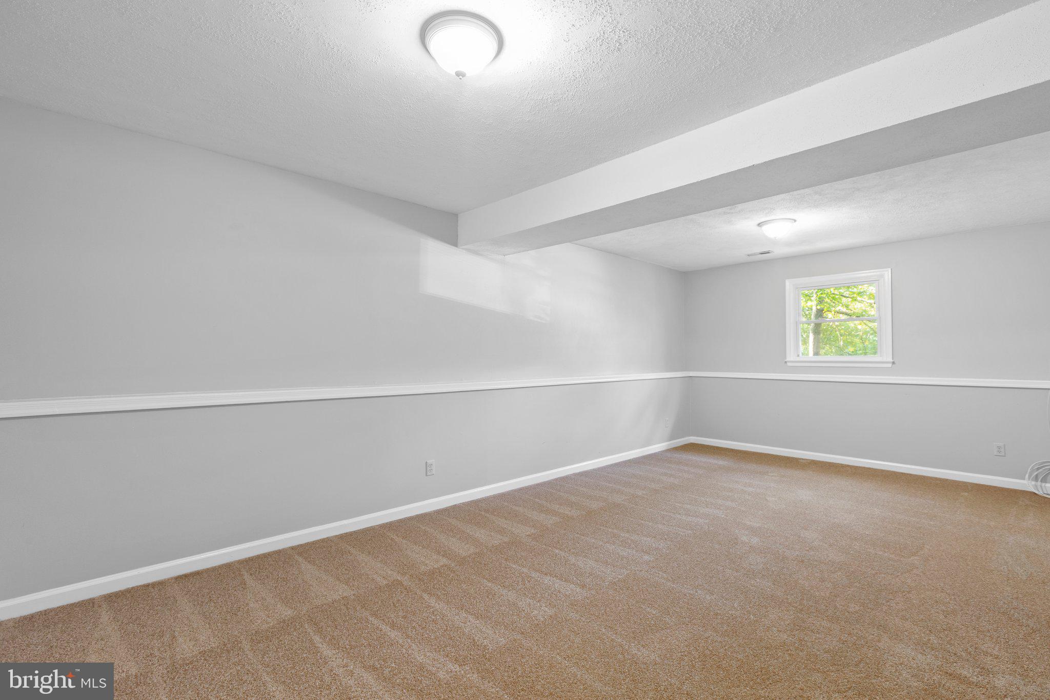 PLANTATION FOREST - Residential Lease