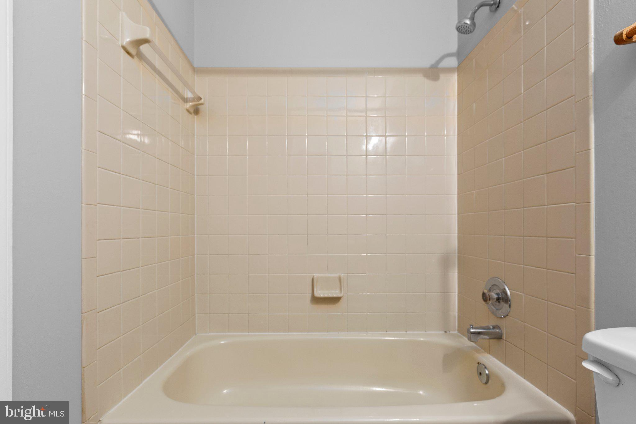 PLANTATION FOREST - Residential Lease