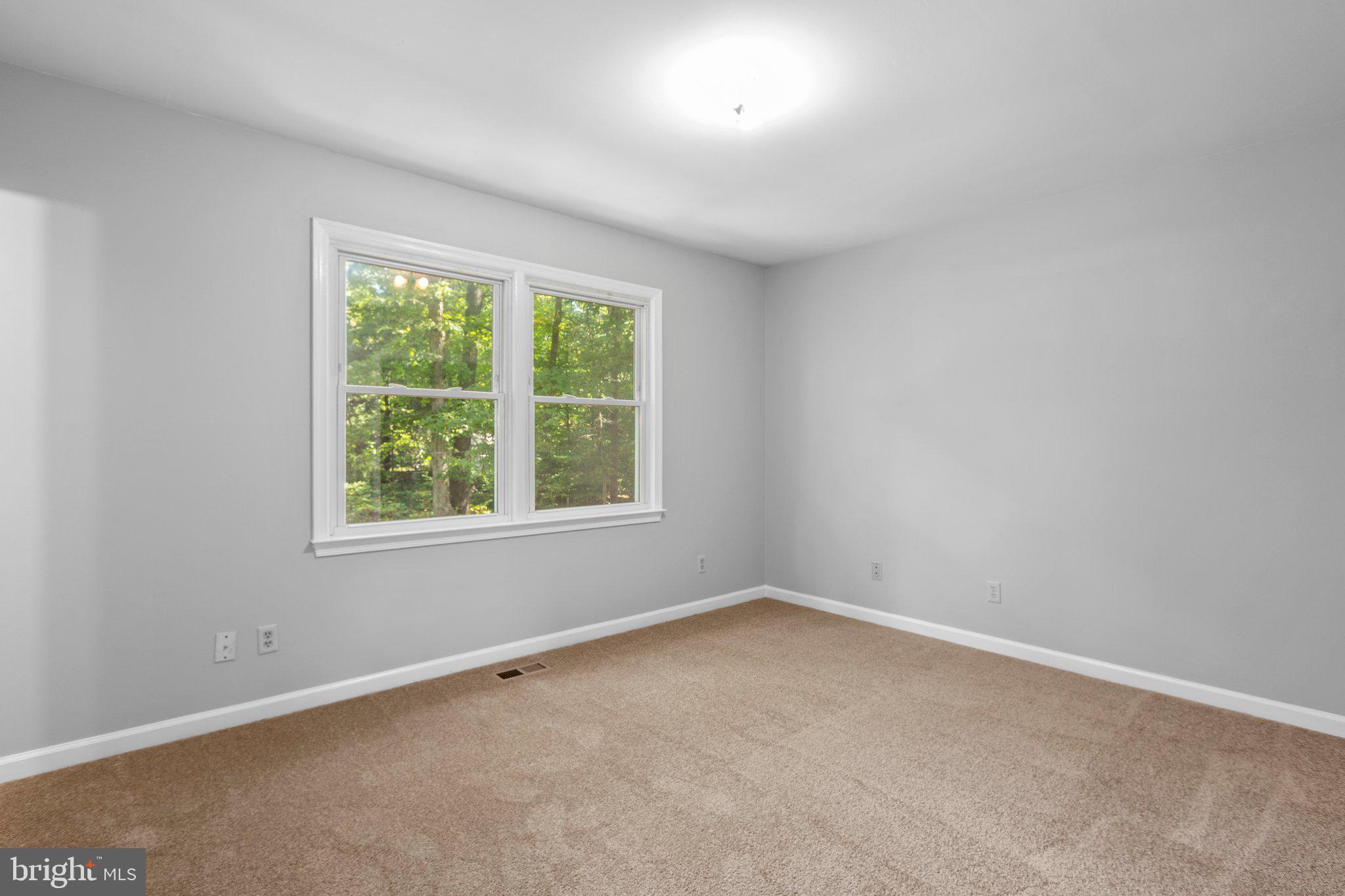 PLANTATION FOREST - Residential Lease