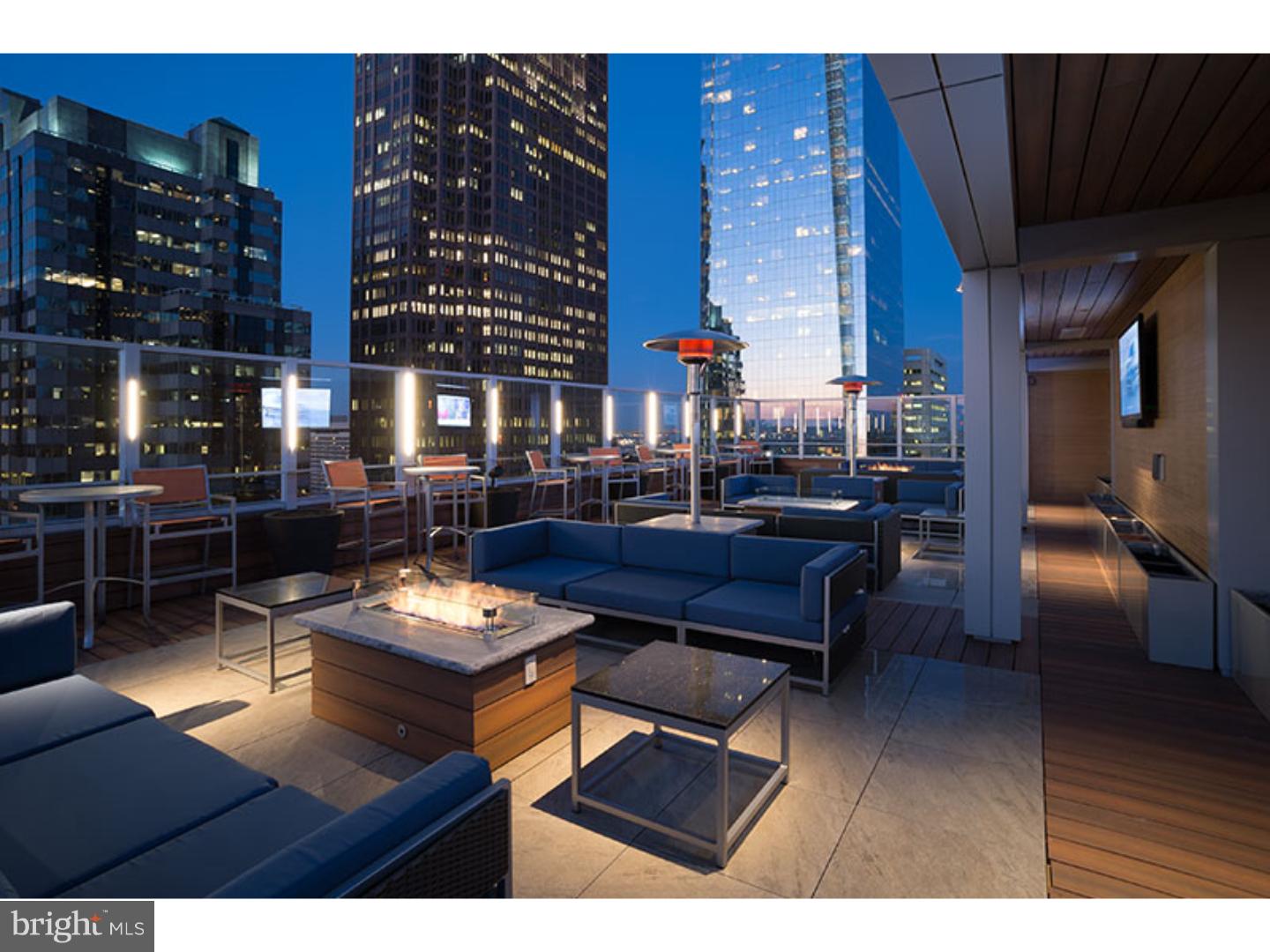 CENTER CITY - Residential Lease