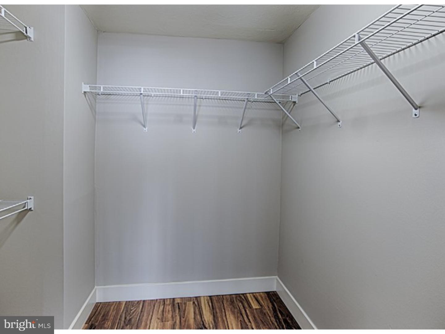 CENTER CITY - Residential Lease