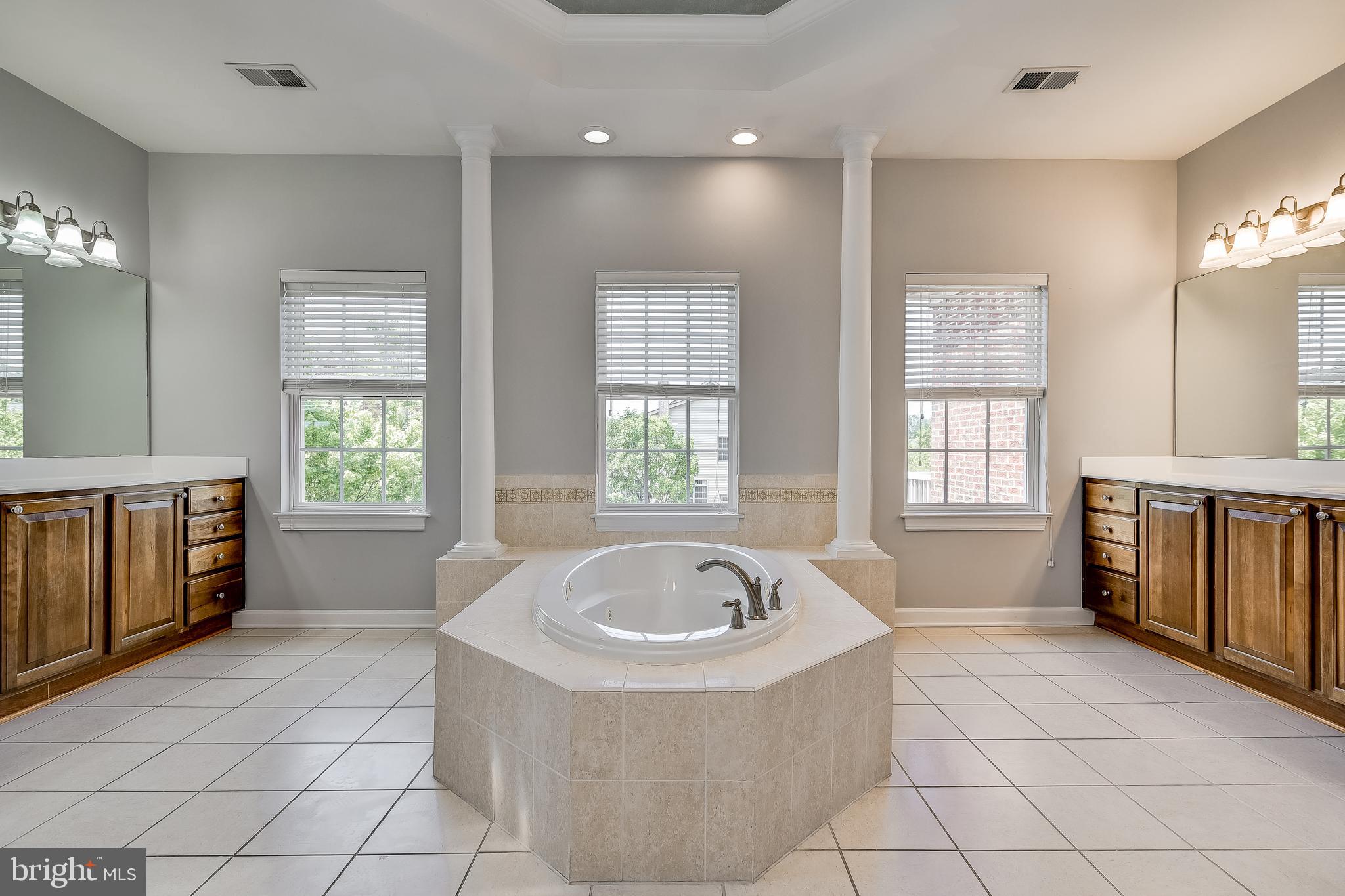 AUTUMN HILLS - Residential