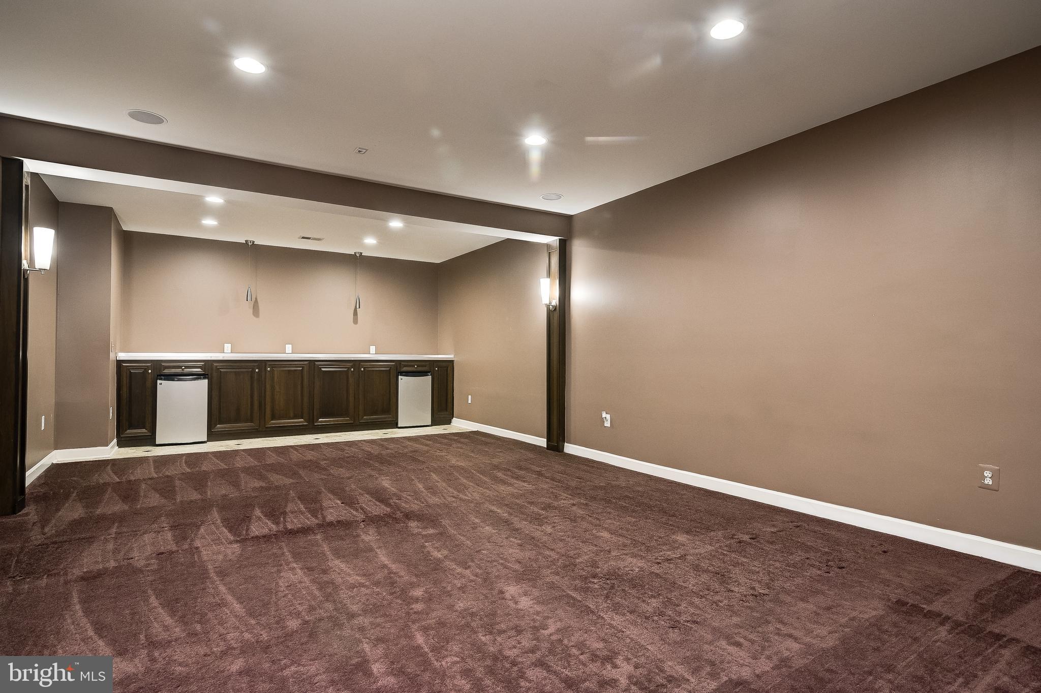 AUTUMN HILLS - Residential