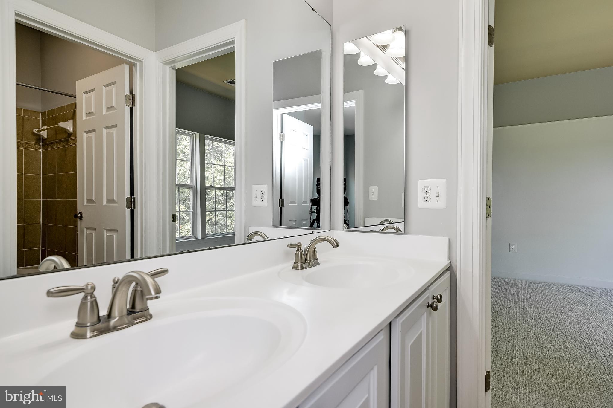 AUTUMN HILLS - Residential