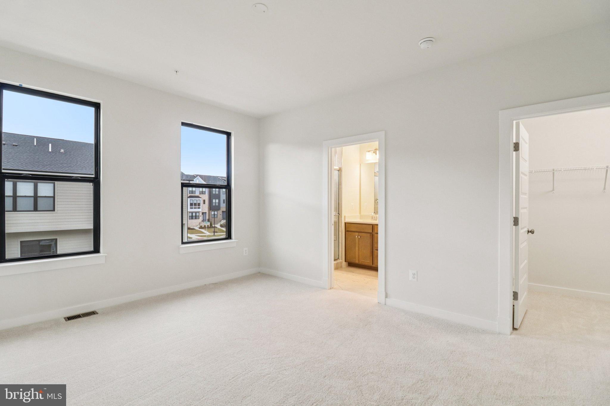 MELFORD TOWN CENTER - Residential