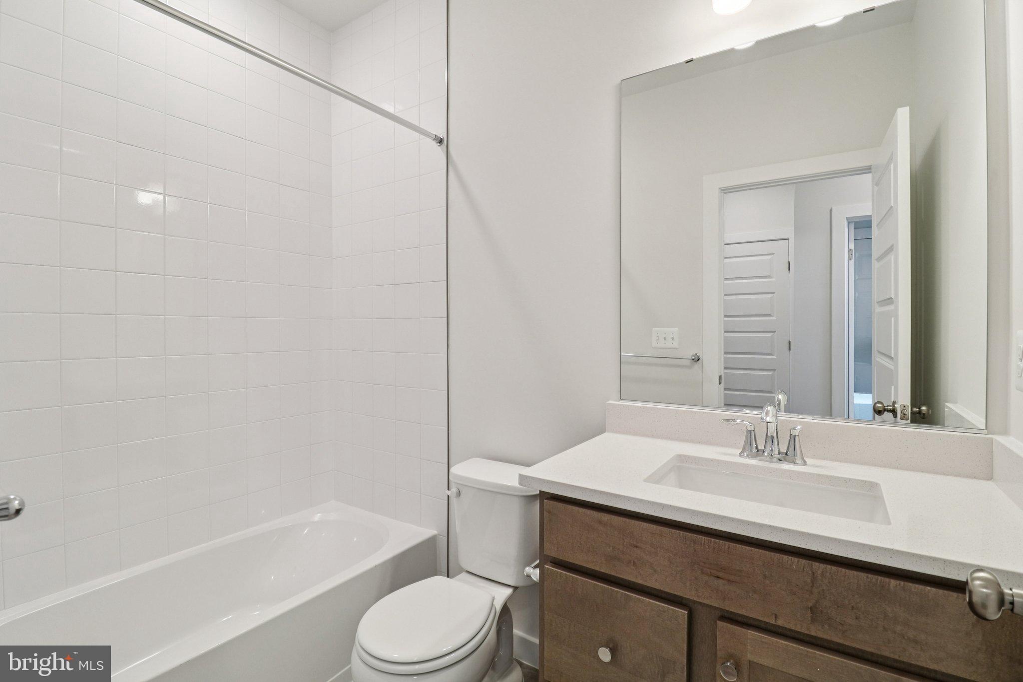 MELFORD TOWN CENTER - Residential