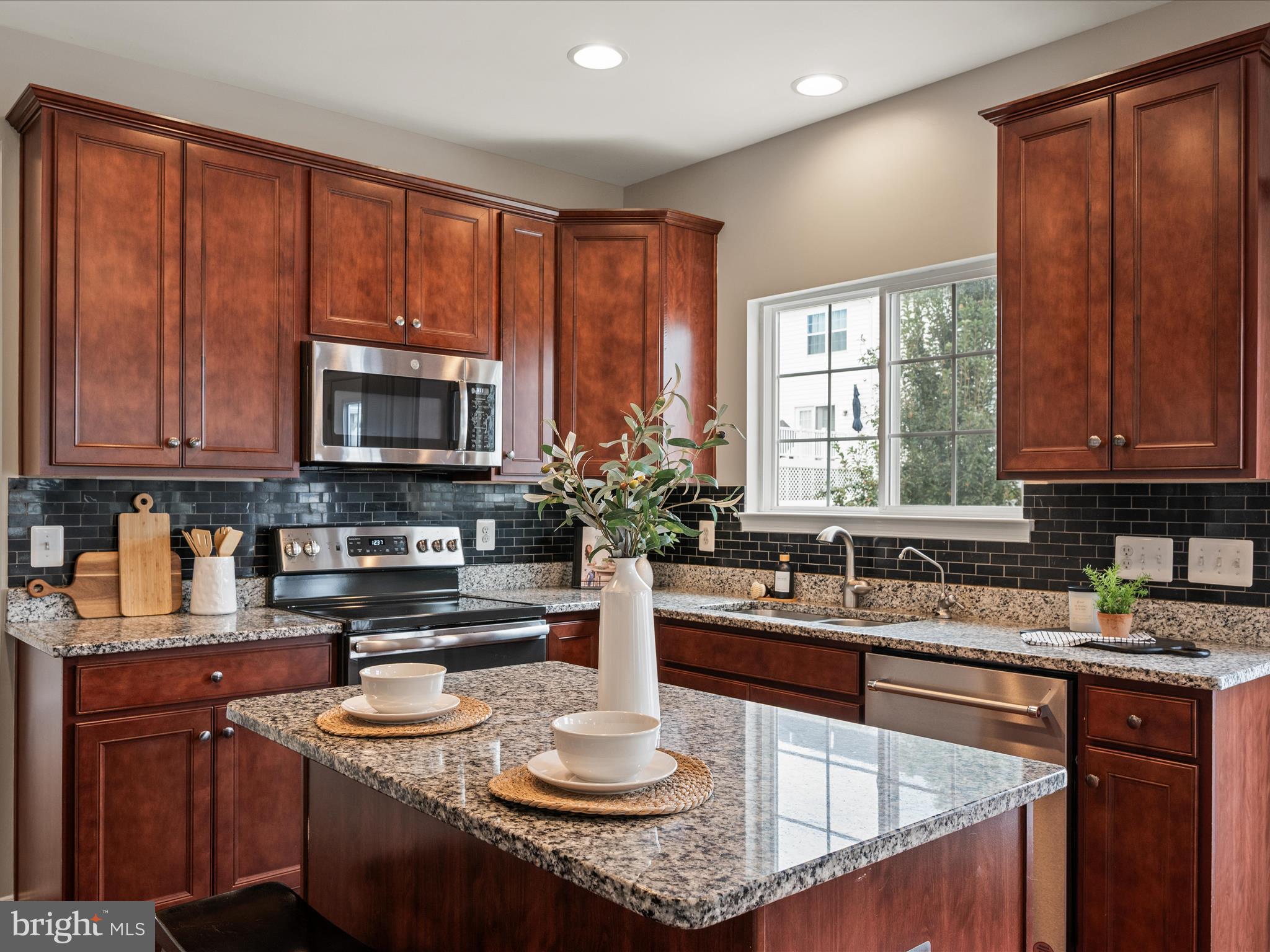 SHENANDOAH SPRINGS - Residential