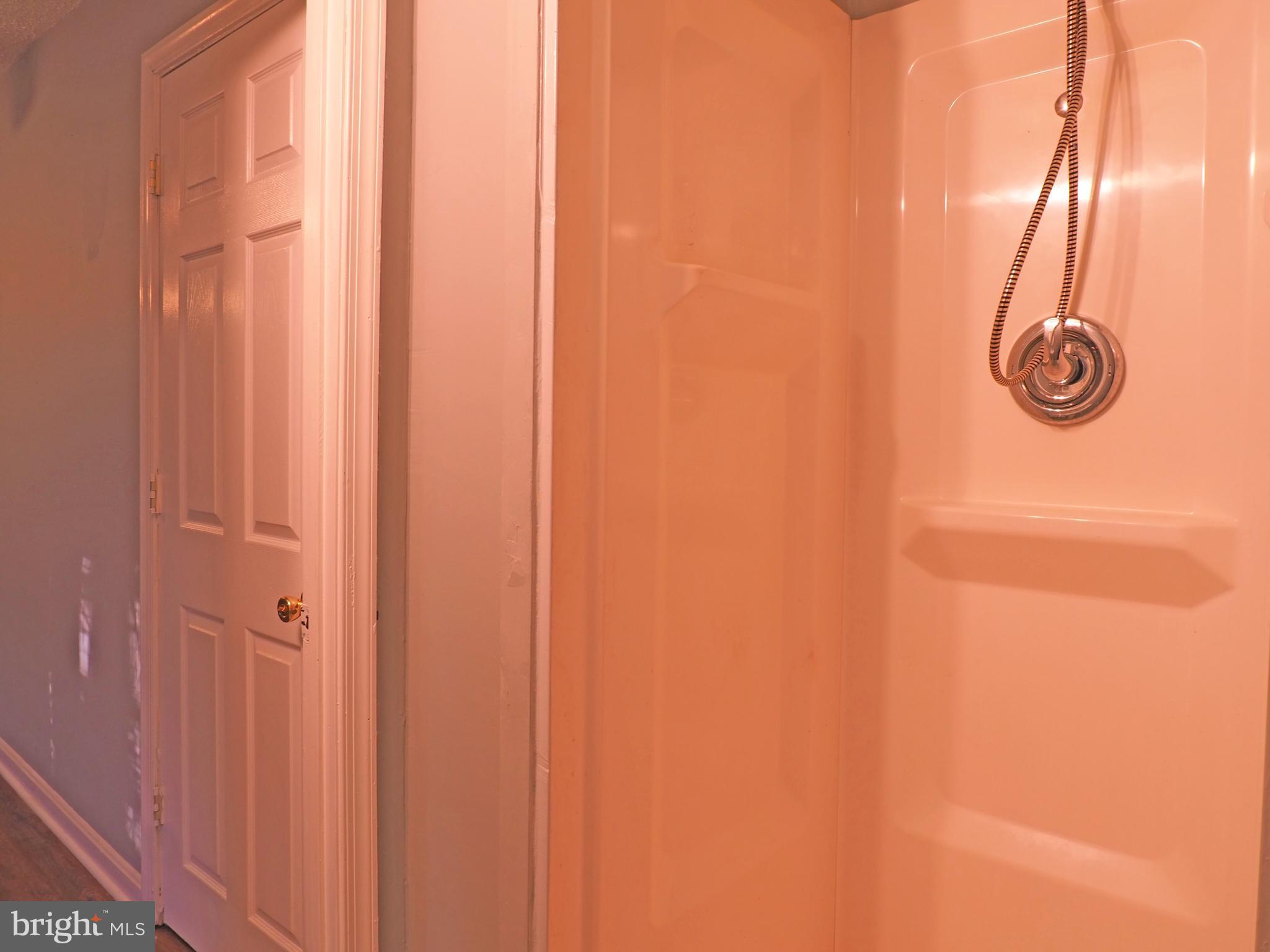 QUEENSLAND - Residential Lease