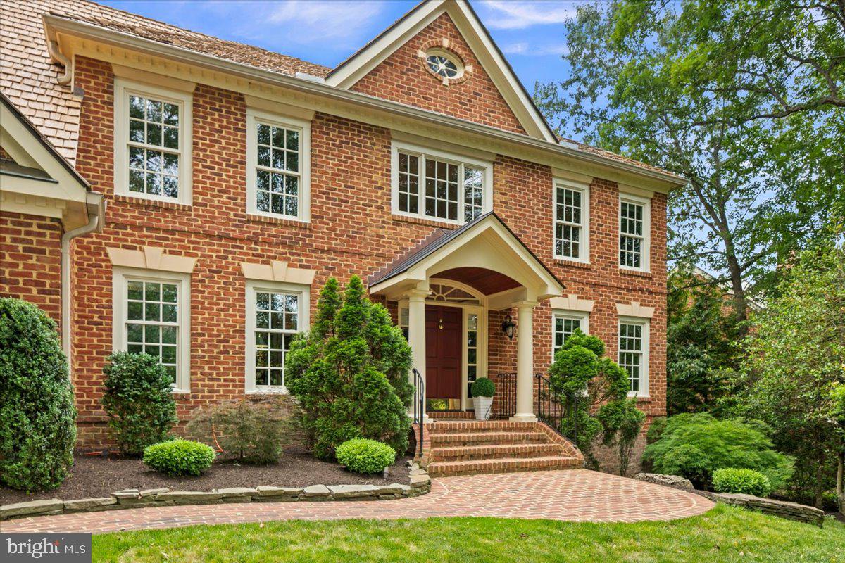 3801 WASHINGTON WOODS DRIVE
