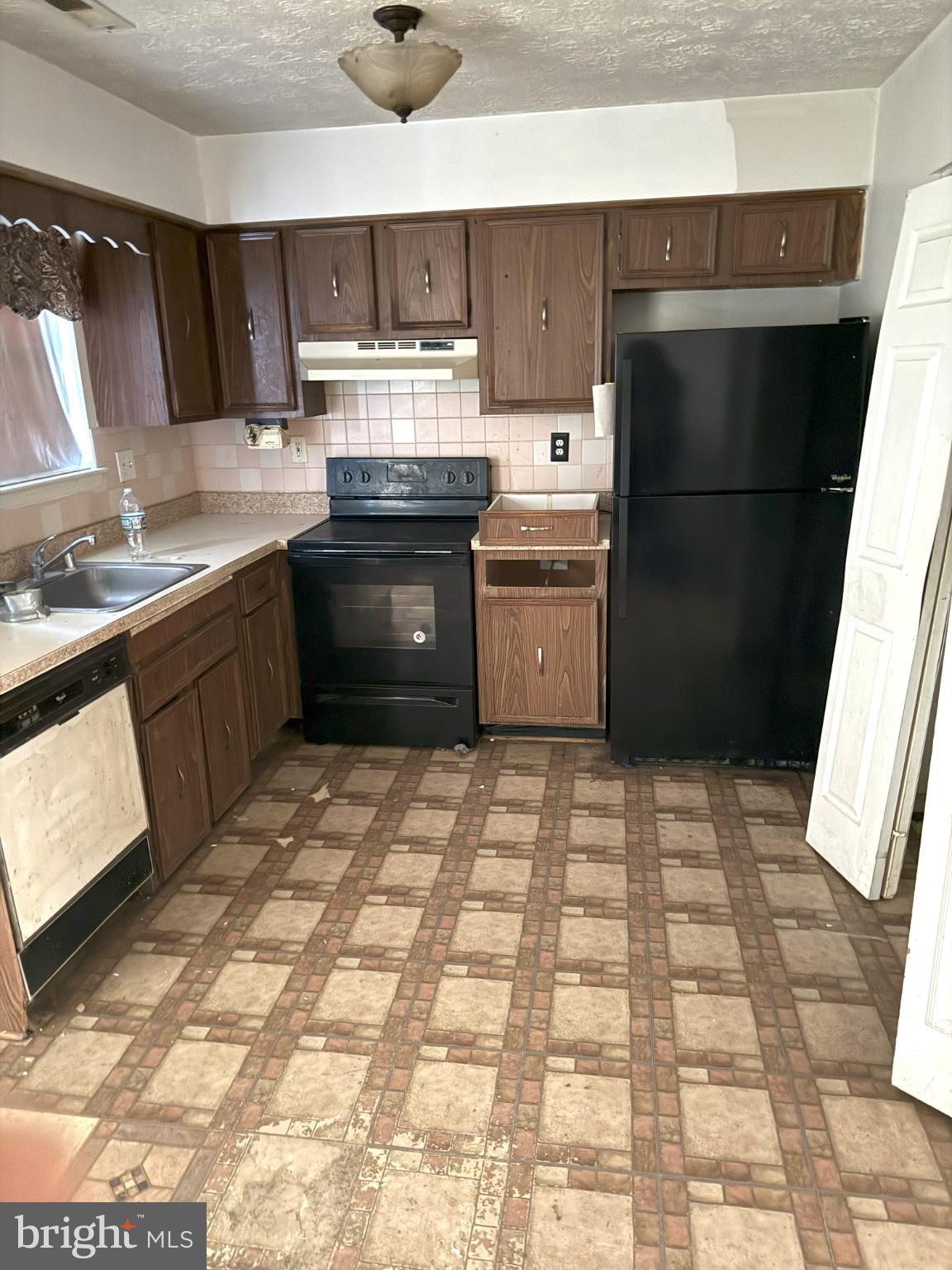 2407 E ROSECROFT VILLAGE CIRCLE