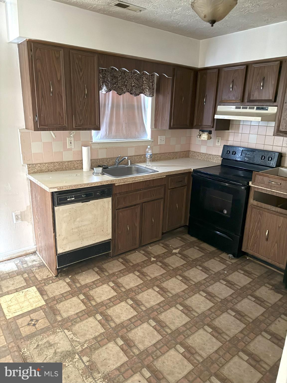 2407 E ROSECROFT VILLAGE CIRCLE