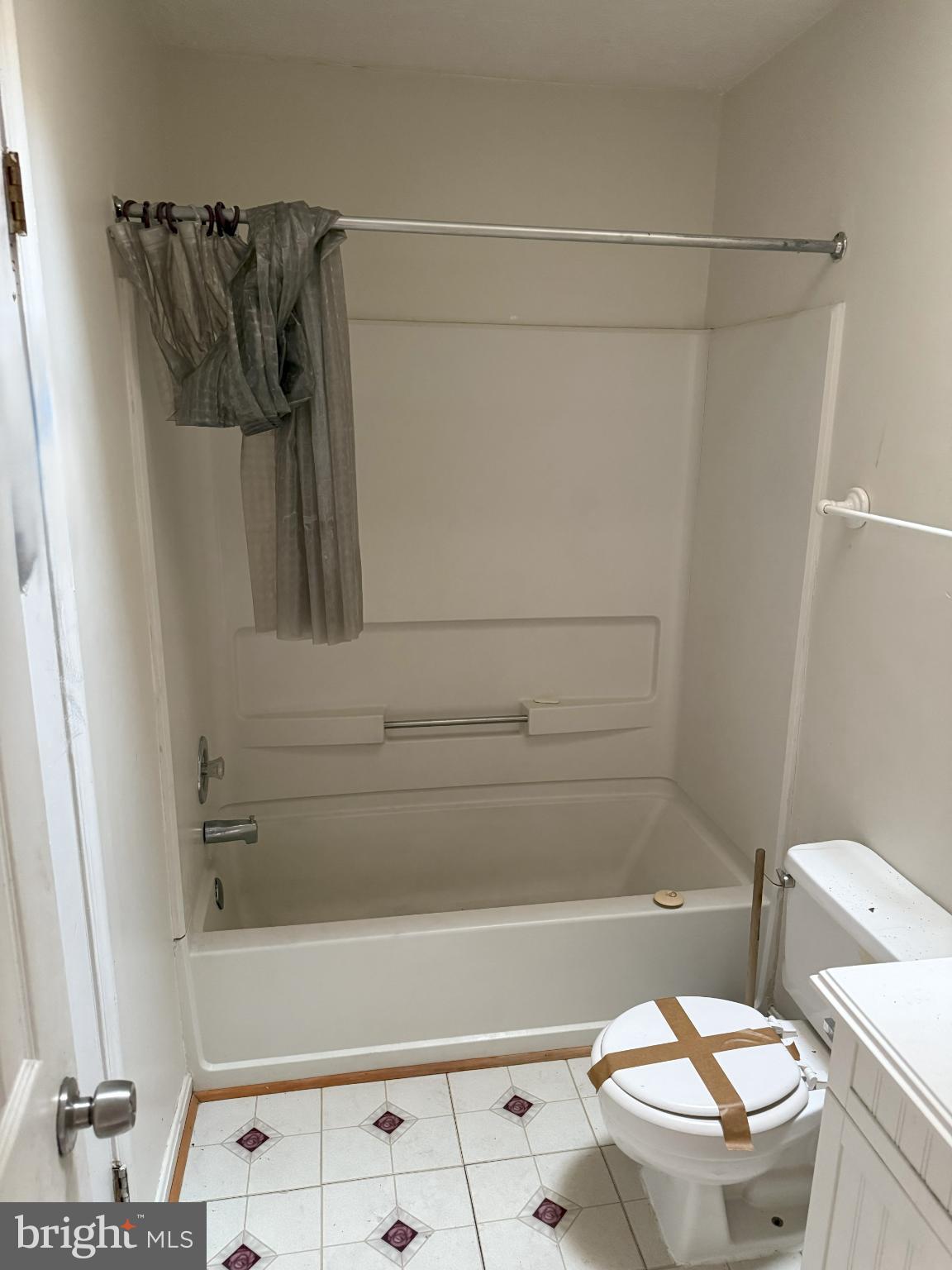 ROSECROFT VILLAGE - Residential