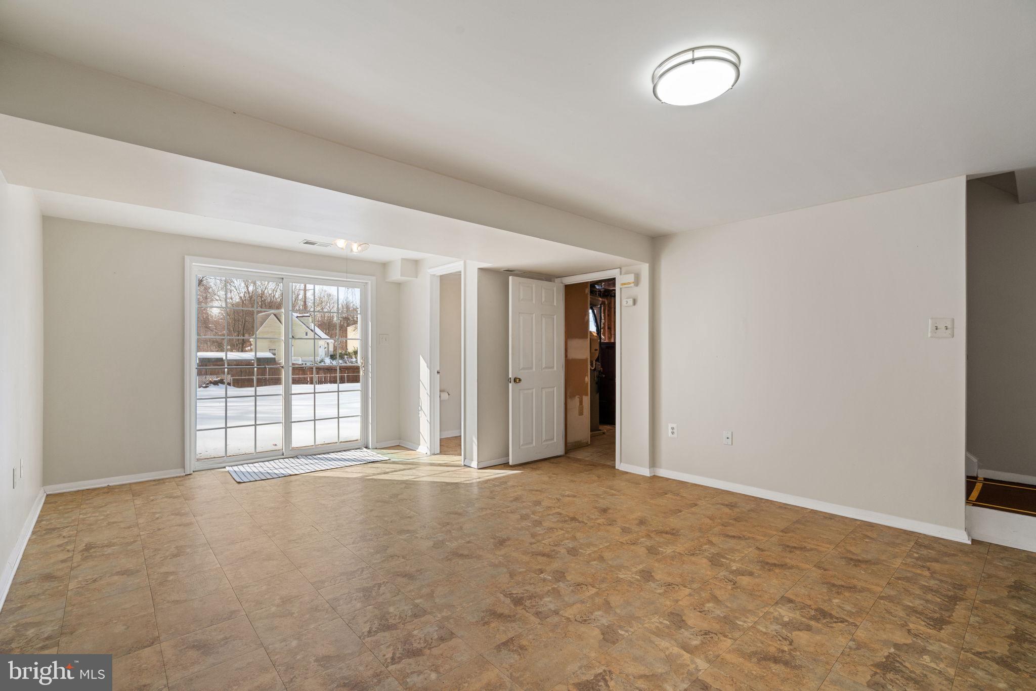 DALE CITY - Residential