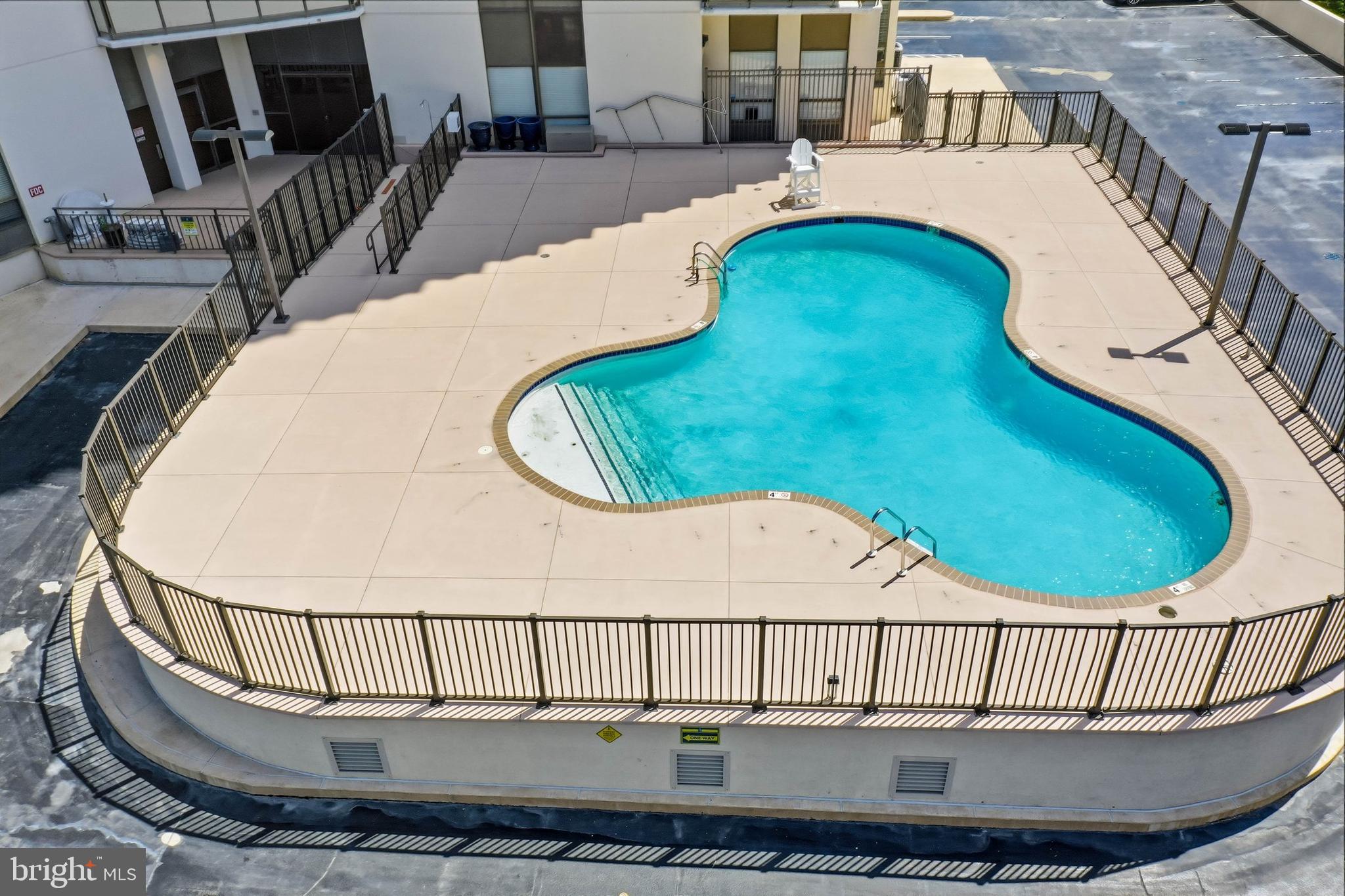 RIDGELY TOWSON CENTER - Residential