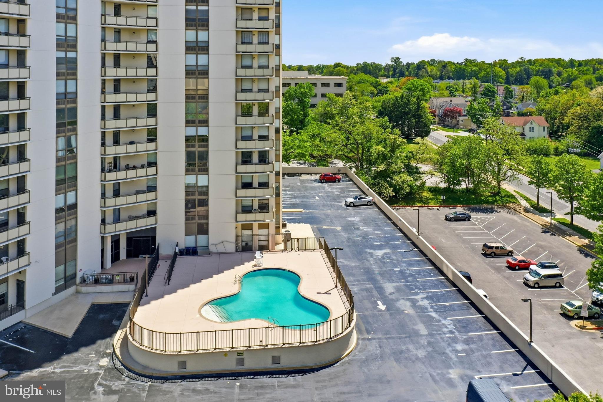 RIDGELY TOWSON CENTER - Residential