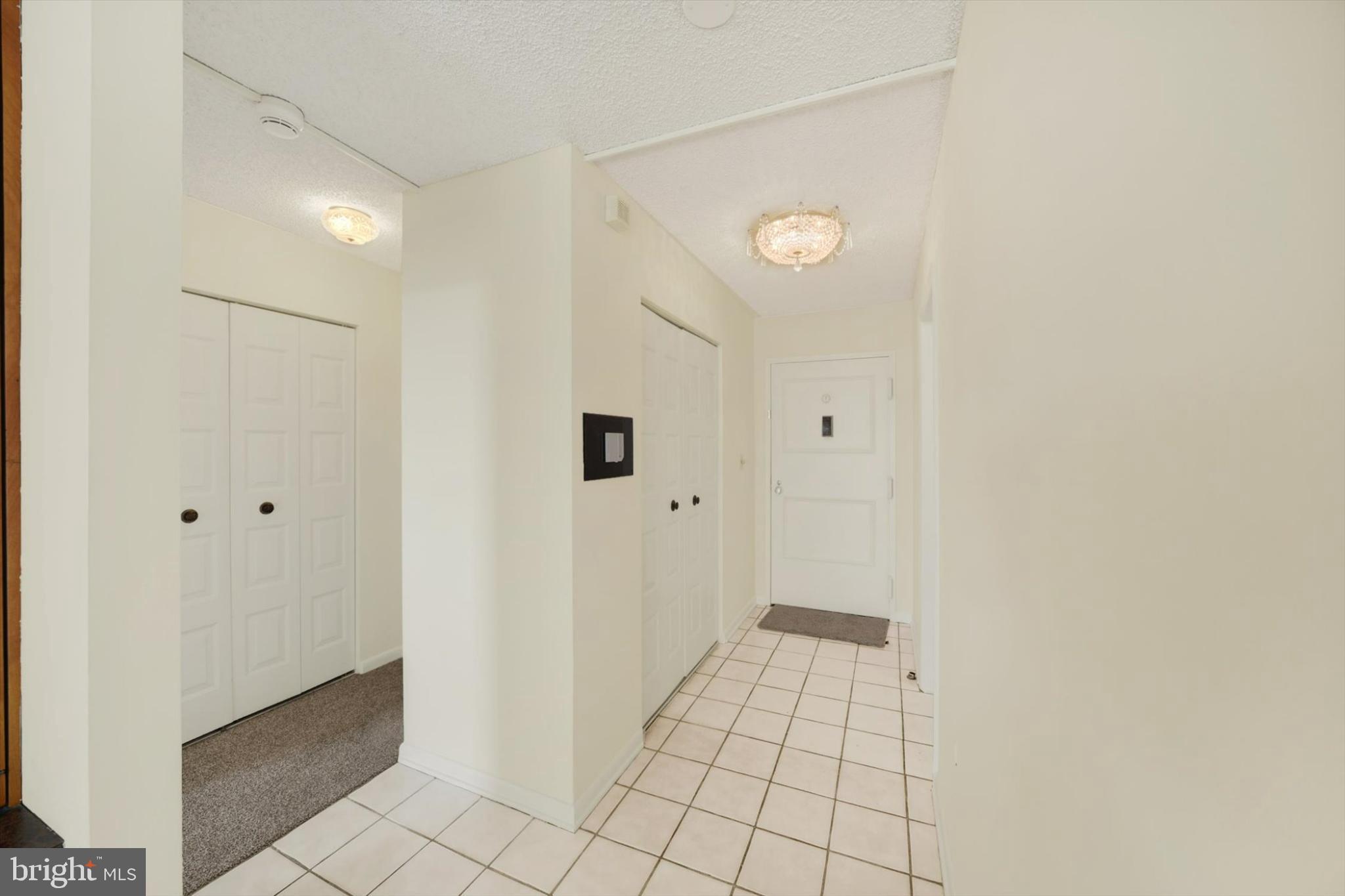 RIDGELY TOWSON CENTER - Residential