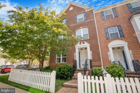 11913 ECHO POINT PLACE 902 G CLARKSBURG MD 20871