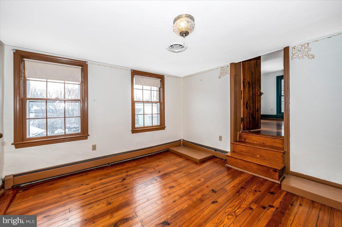 OLD ORCHARD ESTATES - Residential