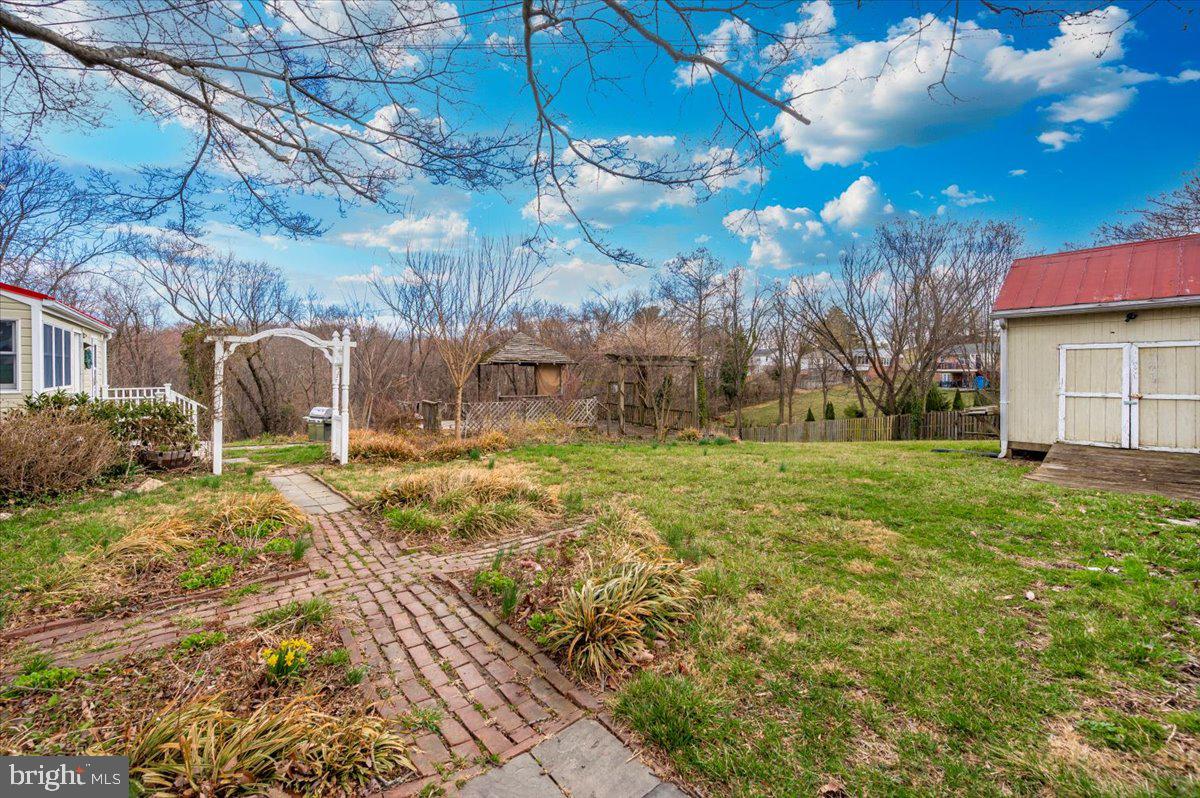 OLD ORCHARD ESTATES - Residential