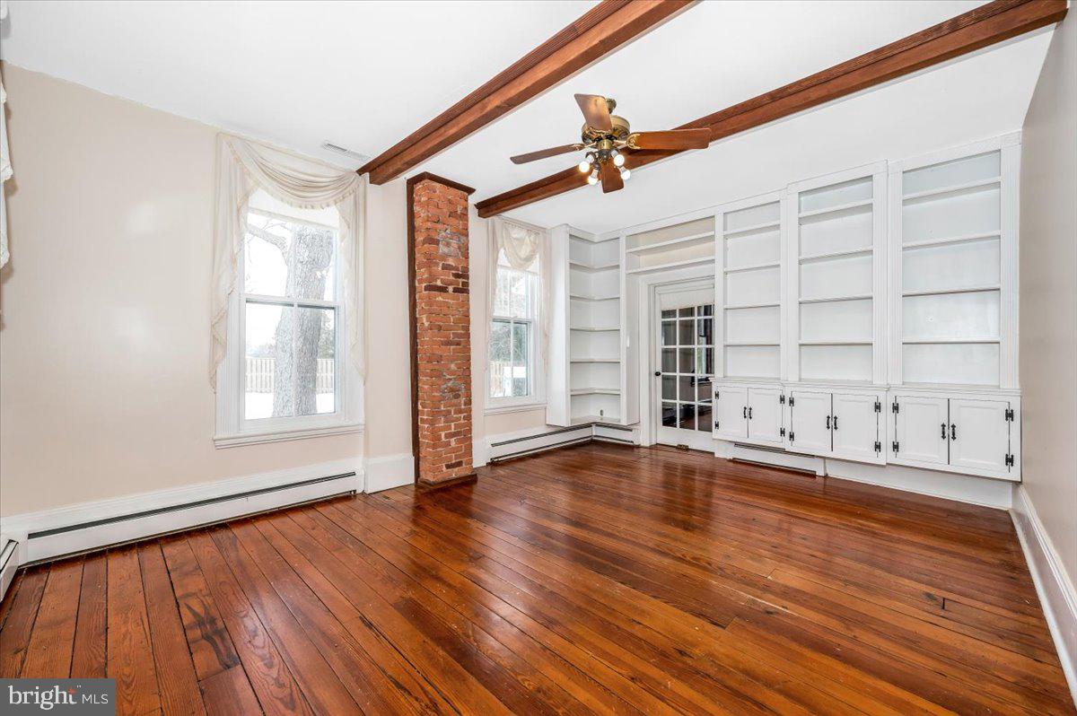 OLD ORCHARD ESTATES - Residential