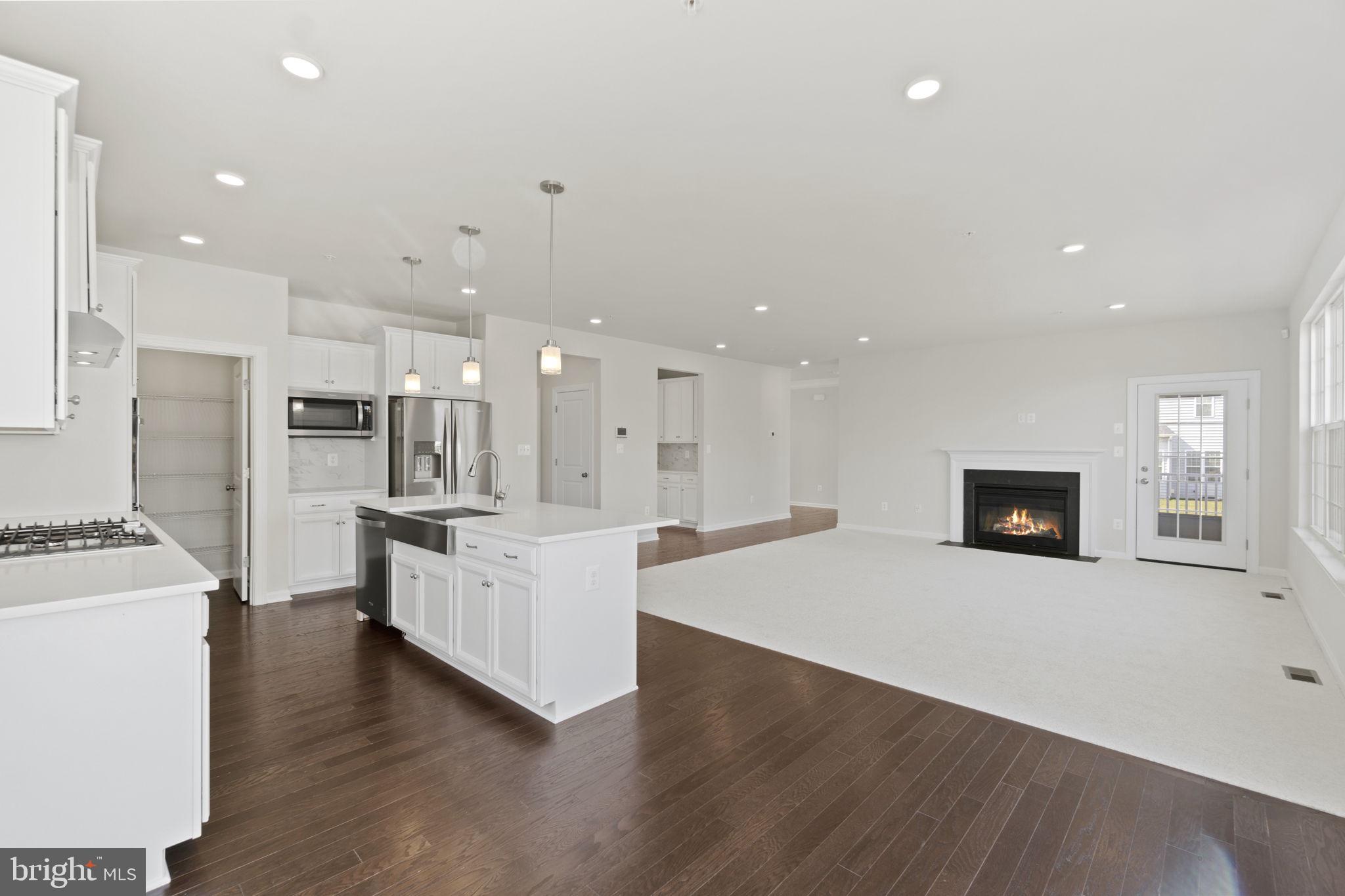 VILLAGES OF SAVANNAH - Residential