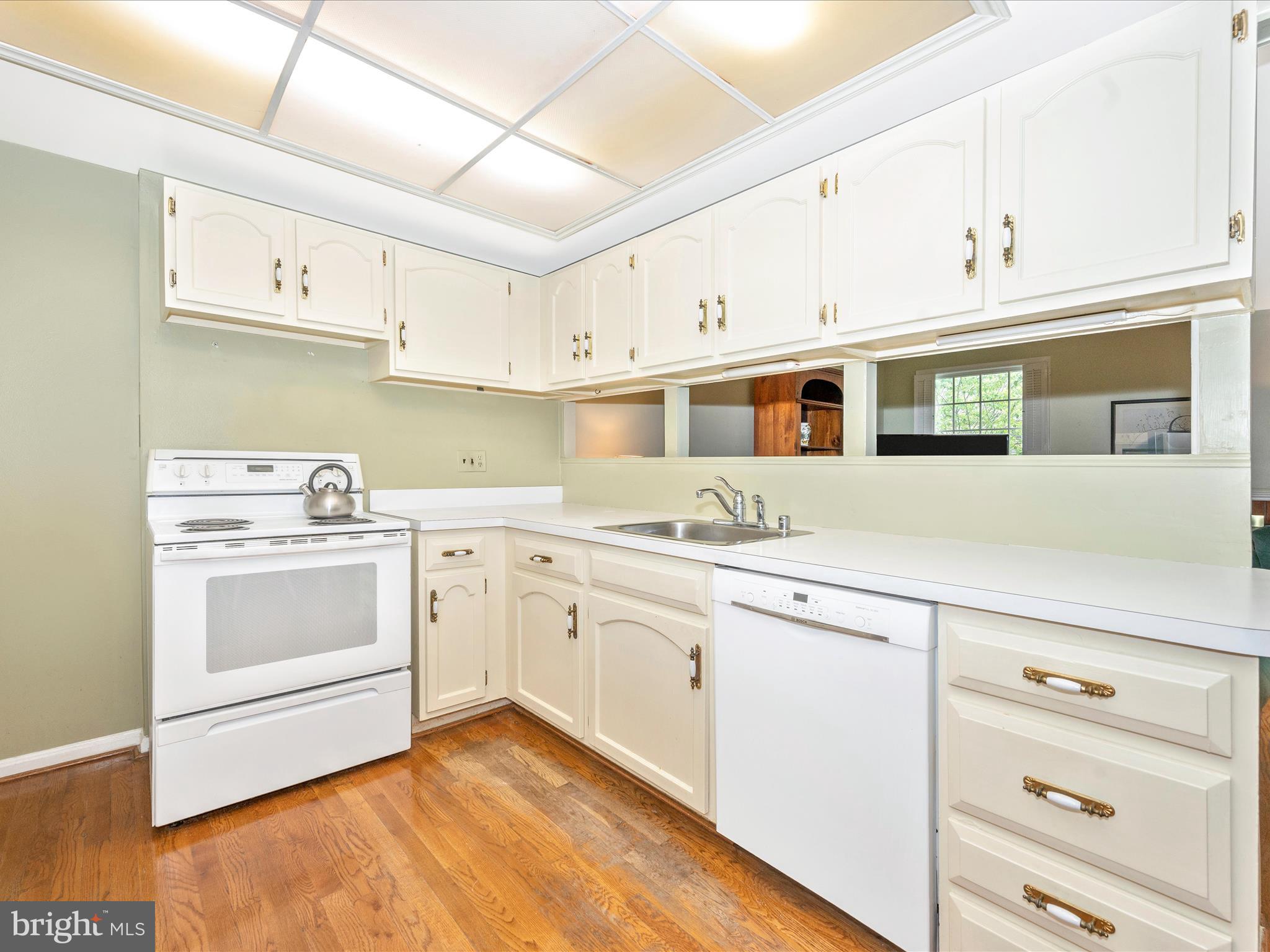 STEDWICK TOWNHOUSES - Residential