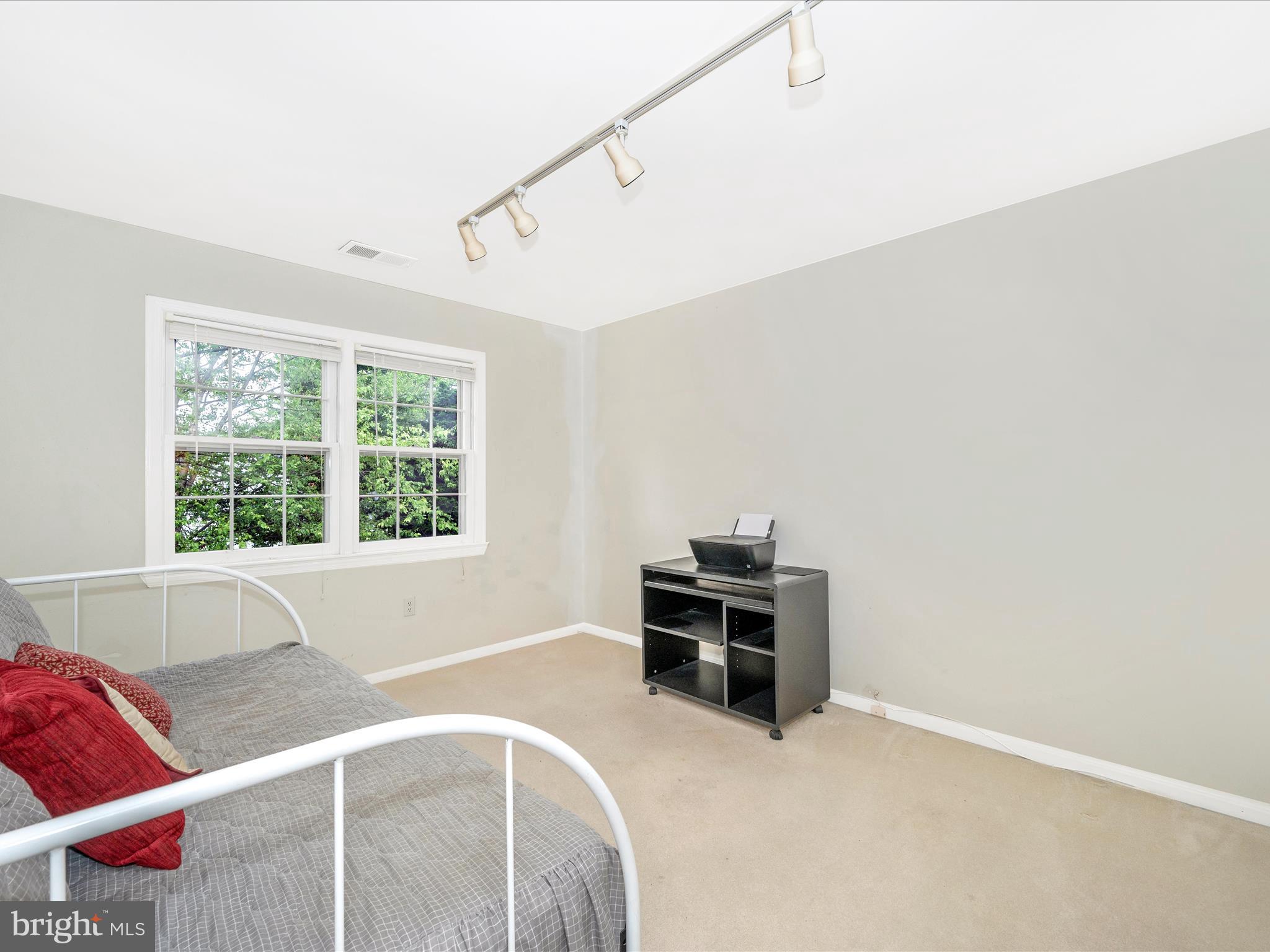 STEDWICK TOWNHOUSES - Residential