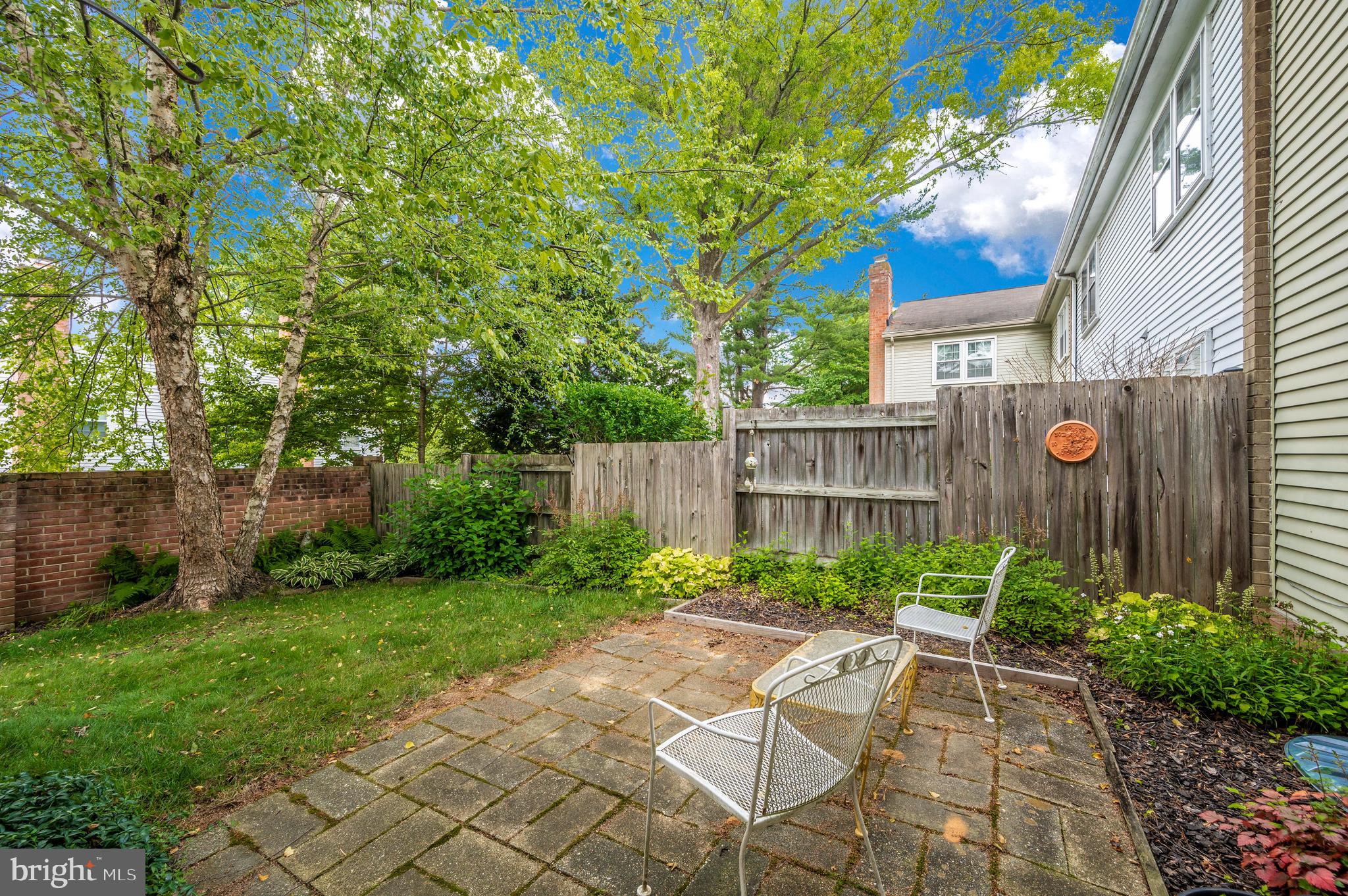 STEDWICK TOWNHOUSES - Residential