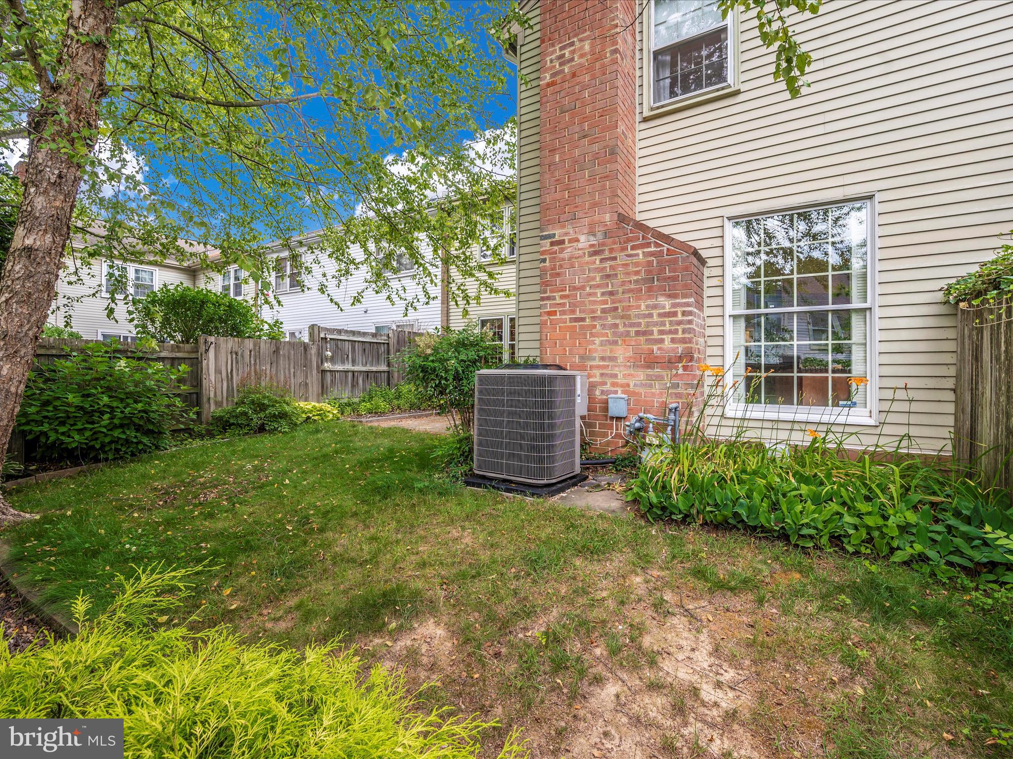 STEDWICK TOWNHOUSES - Residential