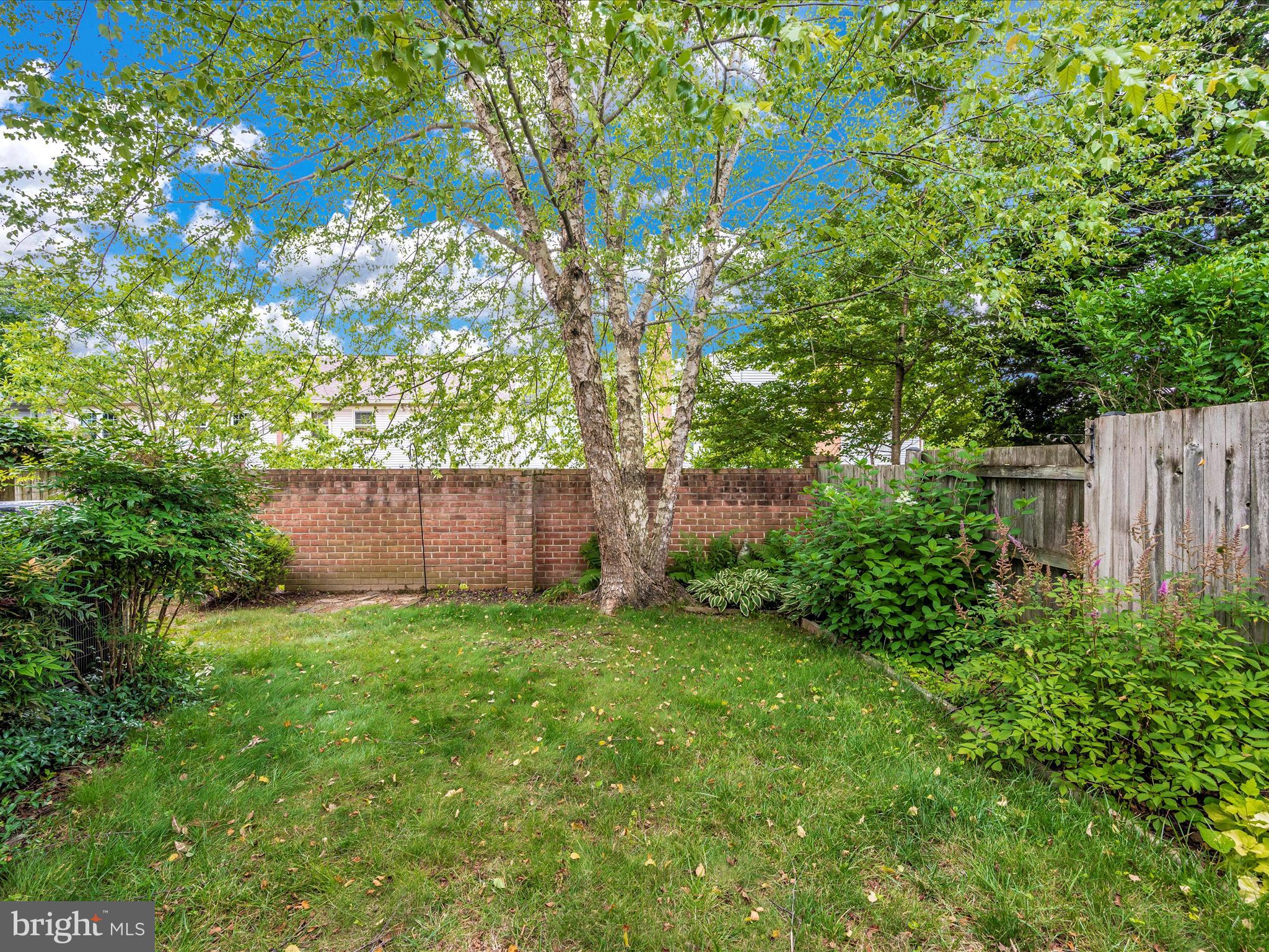 STEDWICK TOWNHOUSES - Residential