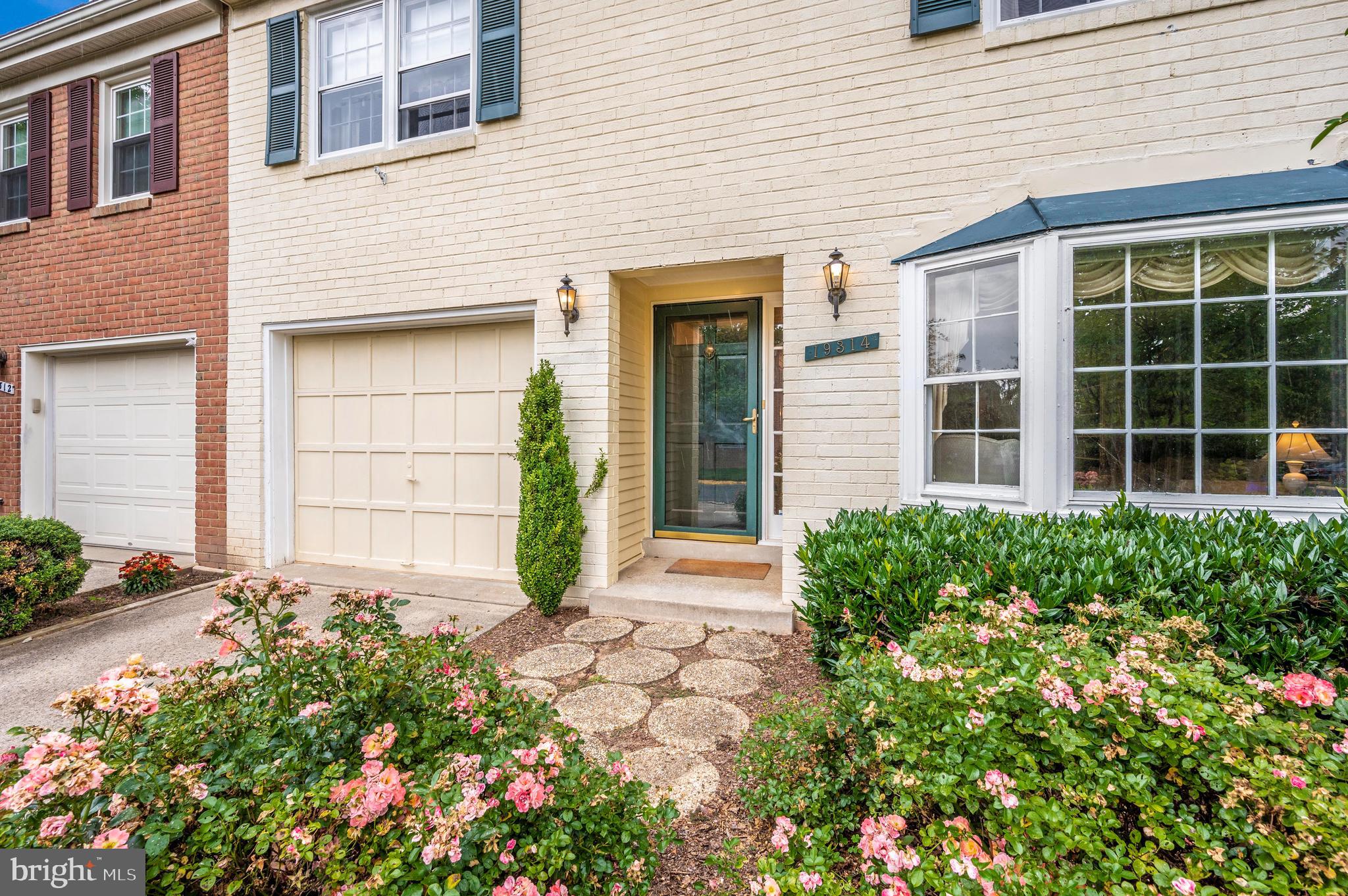 STEDWICK TOWNHOUSES - Residential