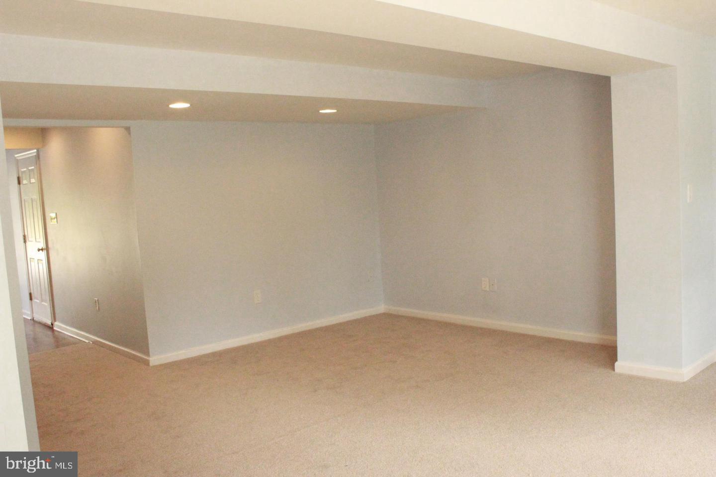 COVENTRY GLEN - Residential