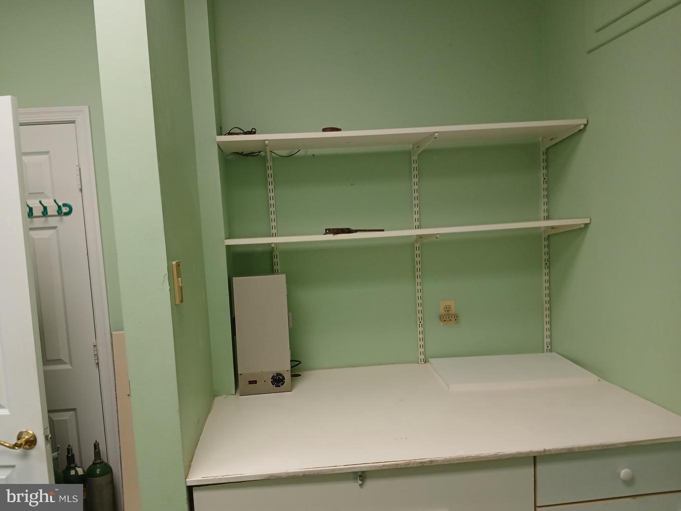 PICKETT CENTER - Commercial Sale