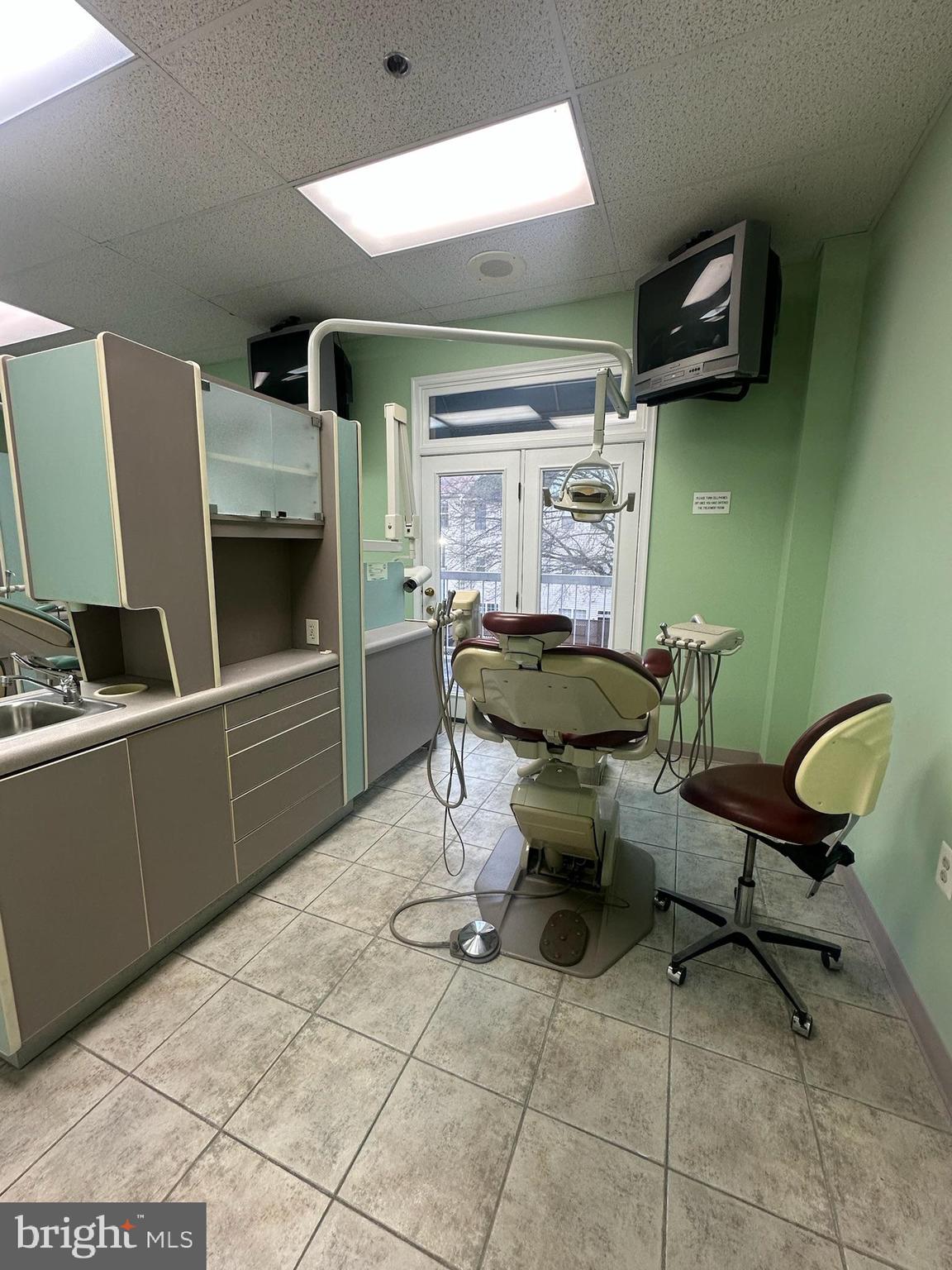 PICKETT CENTER - Commercial Sale