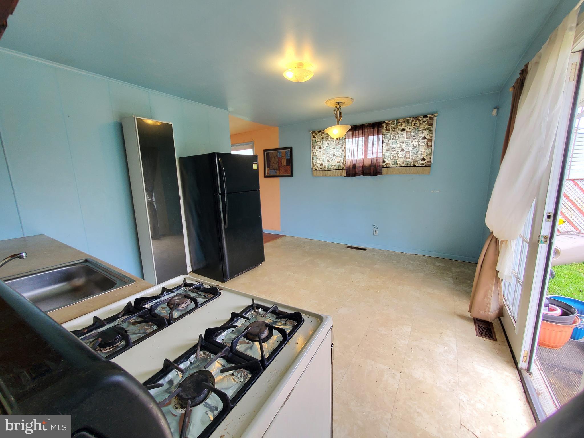 MUNROE GARDENS - Residential